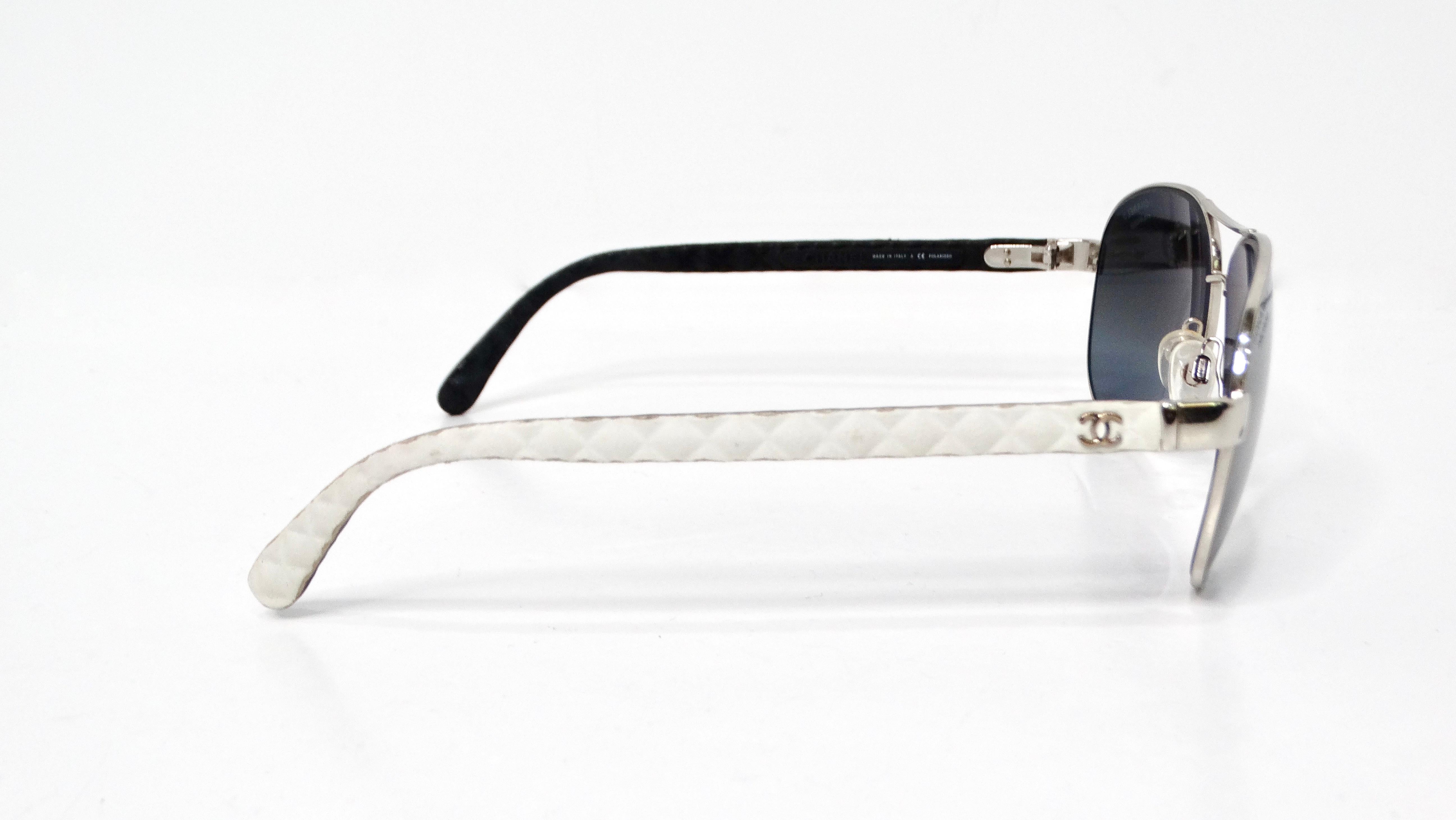 Chanel White Lambskin Quilted Aviator Sunglasses With Polarized Lenses For Sale 3