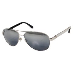 Chanel White Lambskin Quilted Aviator Sunglasses With Polarized Lenses