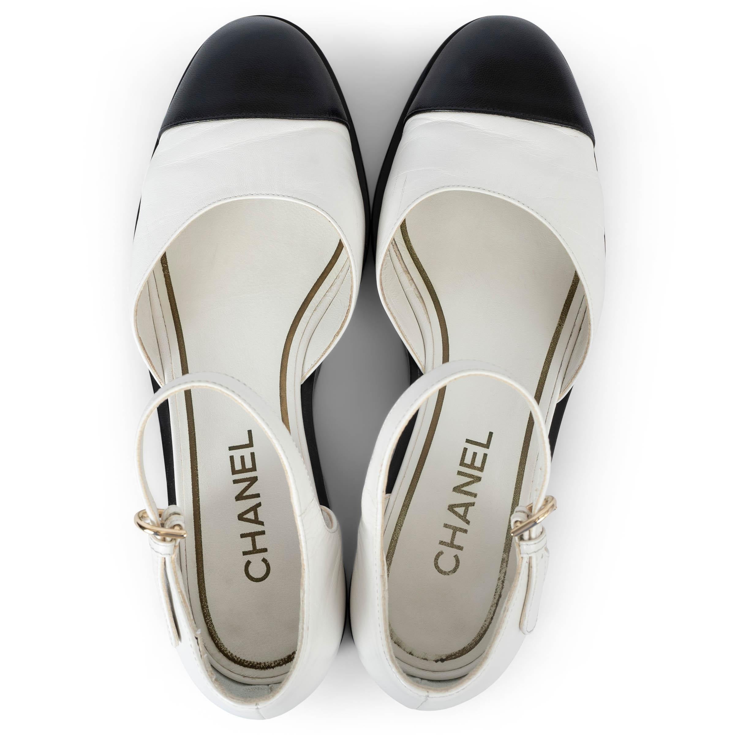 Donna Chanel in pelle bianca 23P MARY JANE Flats Scarpe 38.5 in vendita
