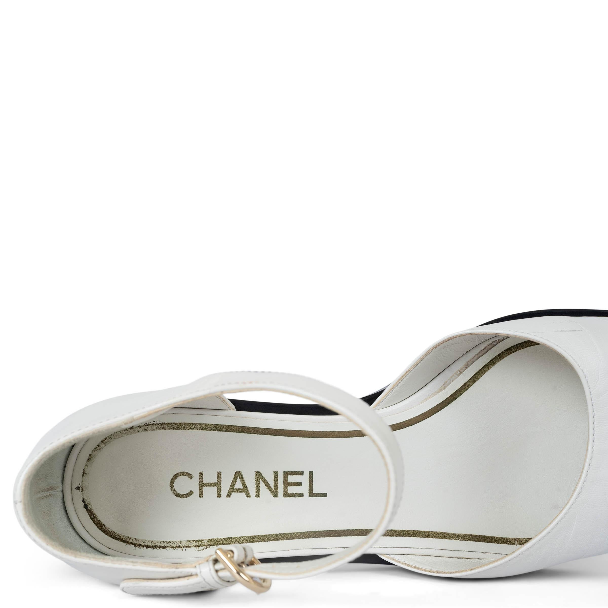 Chanel in pelle bianca 23P MARY JANE Flats Scarpe 38.5 in vendita 2