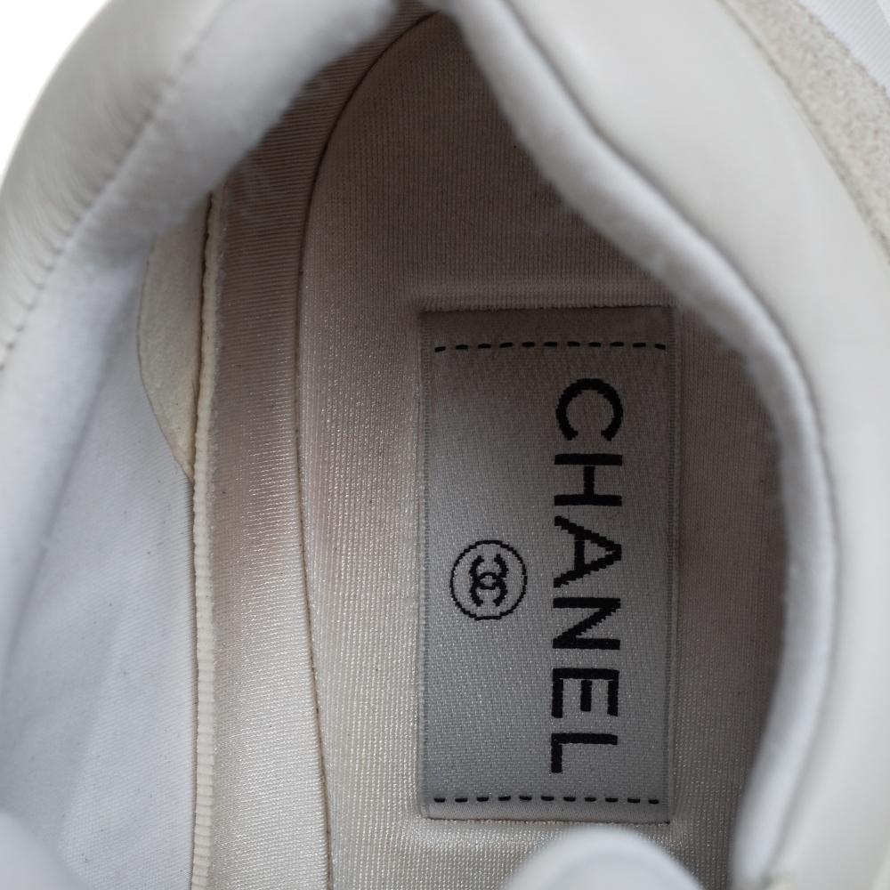 Chanel White Leather And Neoprene CC Low Top Sneakers Size 37.5 1