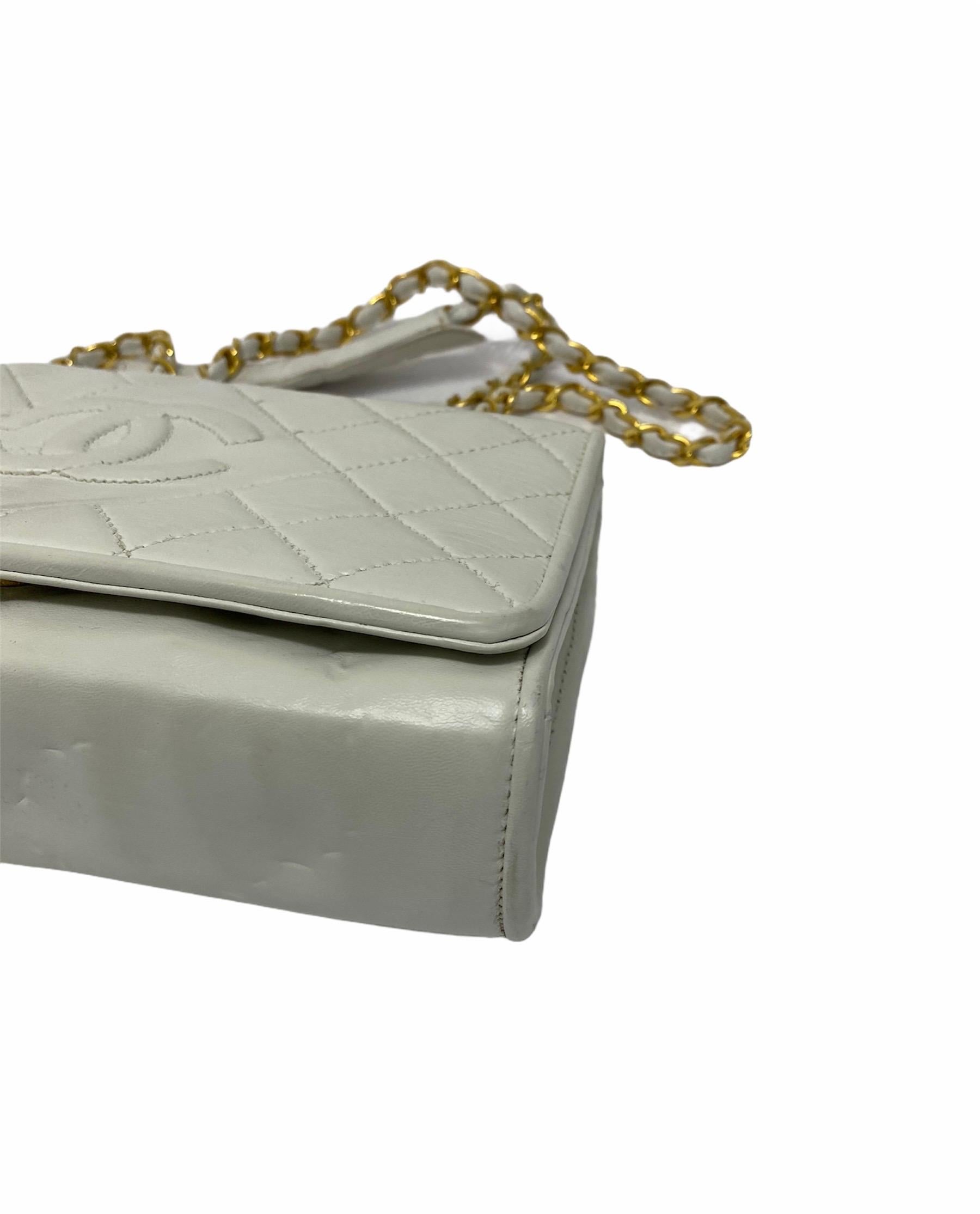 Chanel White Leather Bag In Good Condition In Torre Del Greco, IT