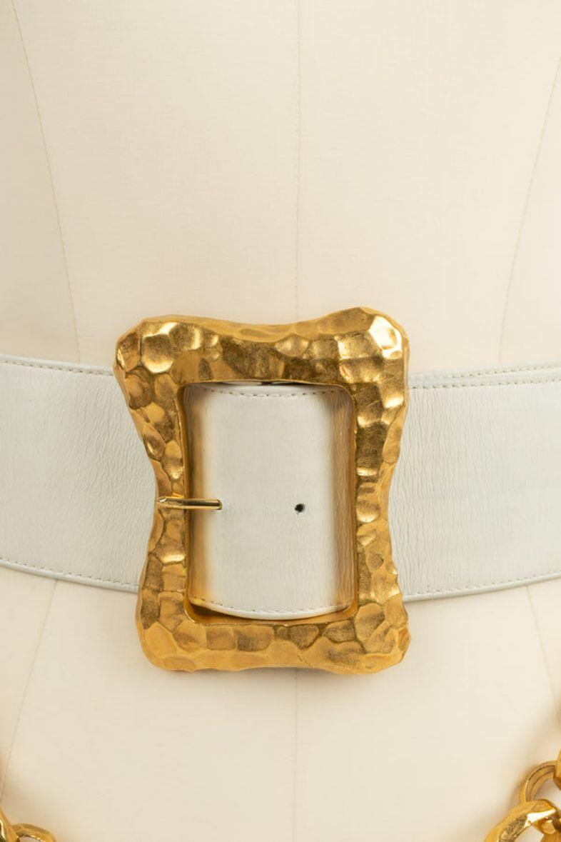 Chanel White Leather Belt Spring, 1993 In Good Condition In SAINT-OUEN-SUR-SEINE, FR