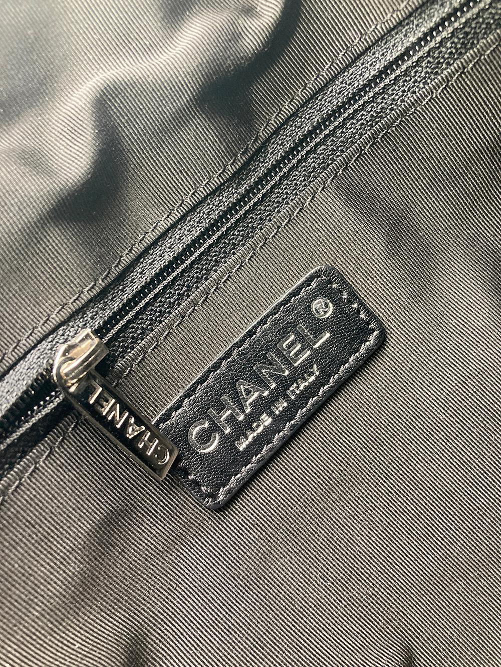 Chanel White Leather Black Grosgrain Quilted CC Shoulder Bag Tote 7