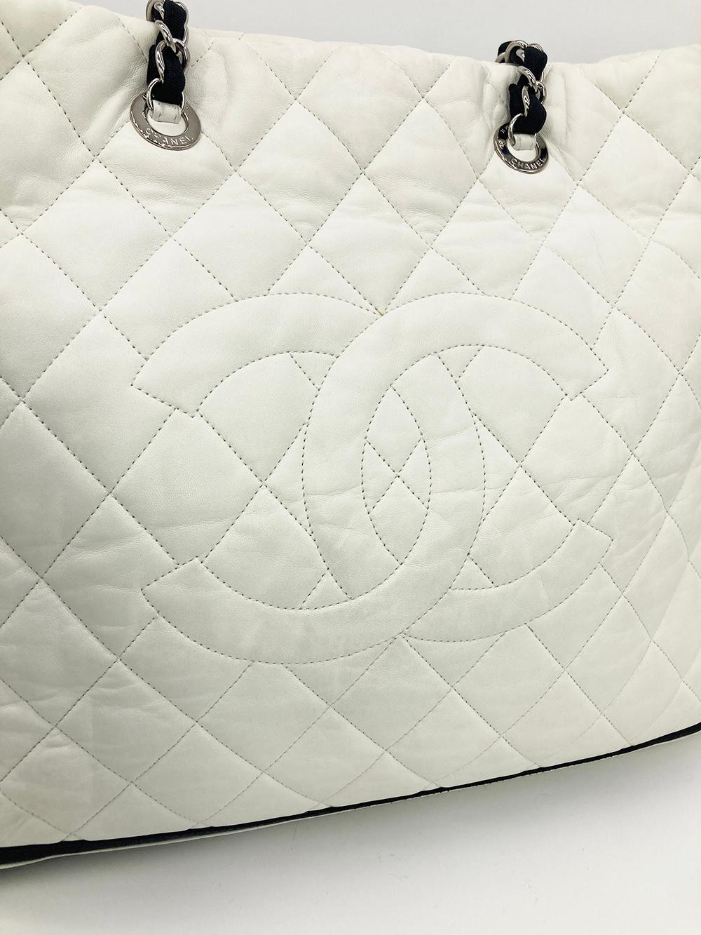 Chanel White Leather Black Grosgrain Quilted CC Shoulder Bag Tote 3