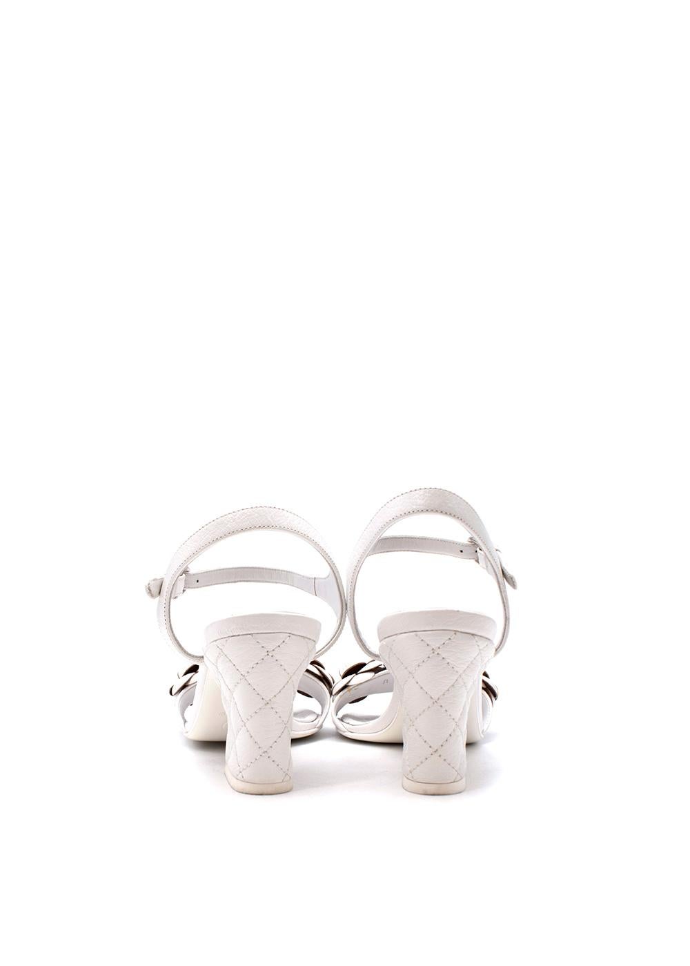 Chanel White Leather Block Heel Sandals - Size 37 In Excellent Condition For Sale In London, GB