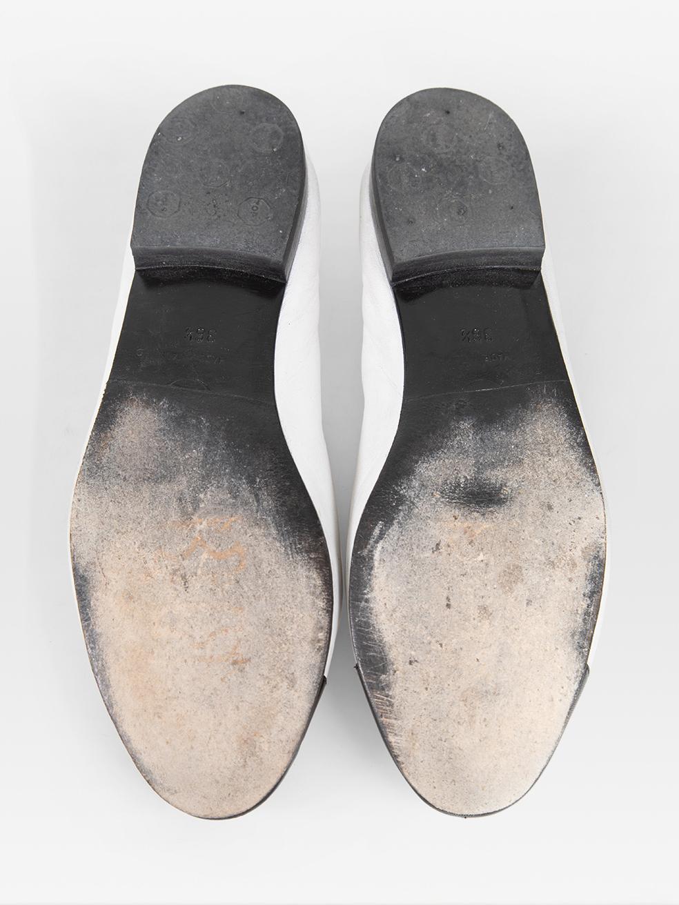 Women's Chanel White Leather Cap Toe Ballet Flats Size IT 36.5 For Sale