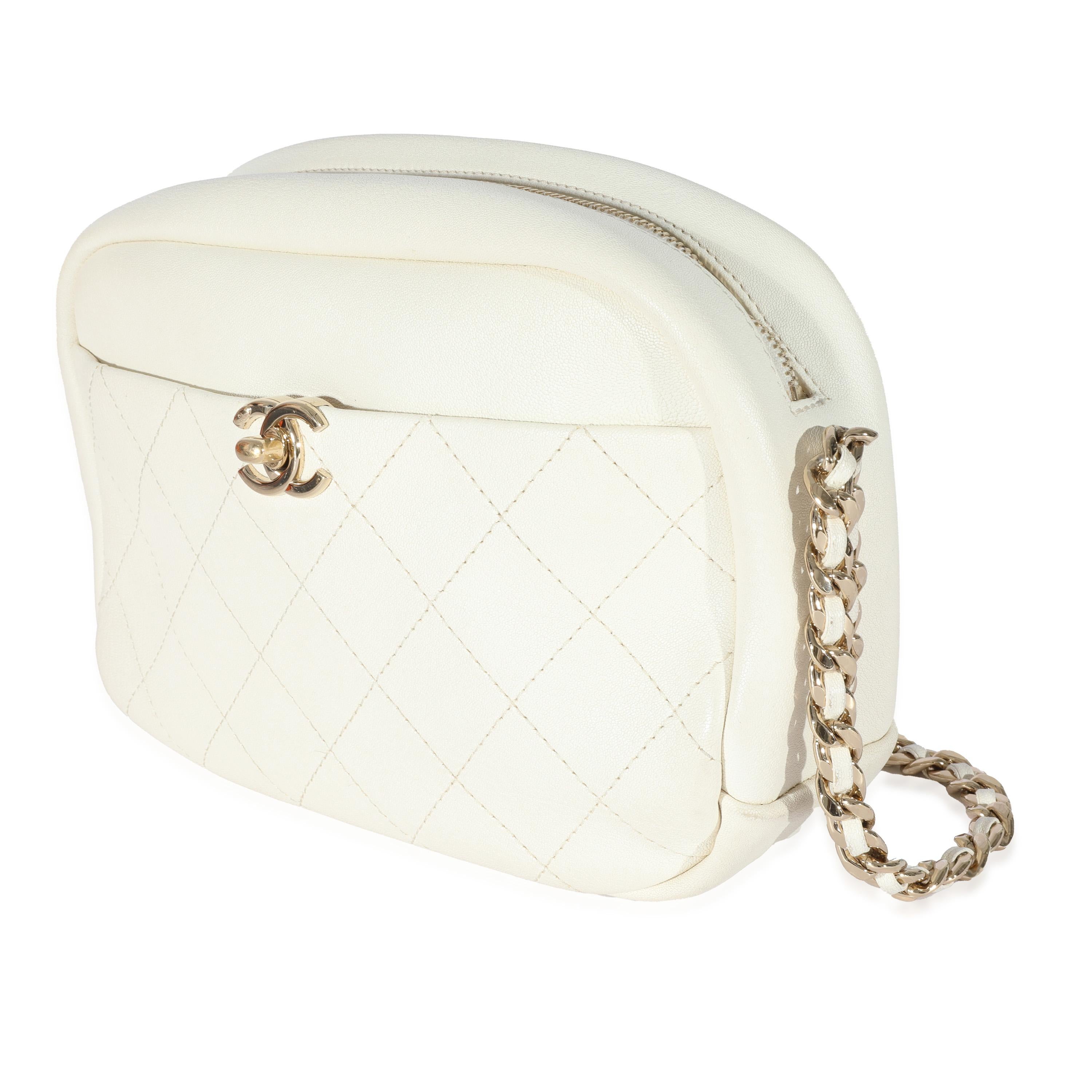 Chanel White Leather Casual Trip Camera Bag In Excellent Condition For Sale In New York, NY
