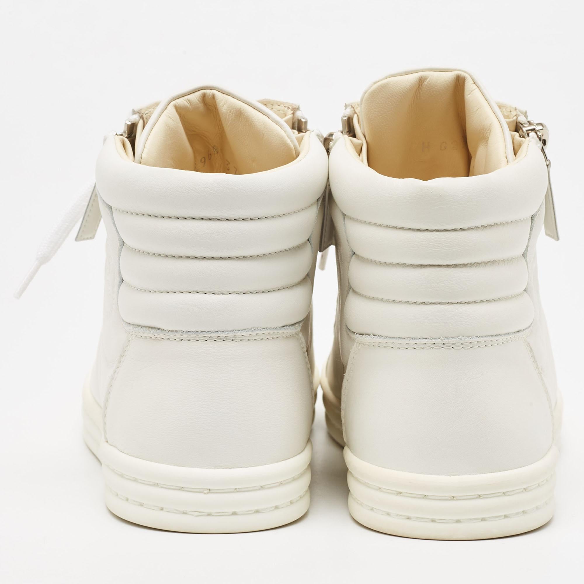 Chanel White Leather CC High Top Sneakers Size 37.5 3