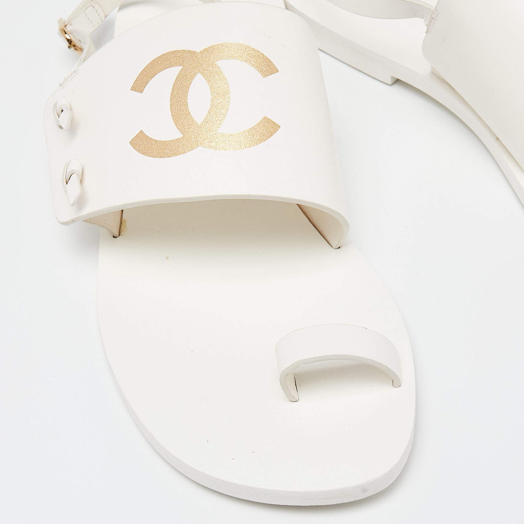 Chanel White Leather CC Toe Ring Slingback Sandals Size 38.5 4