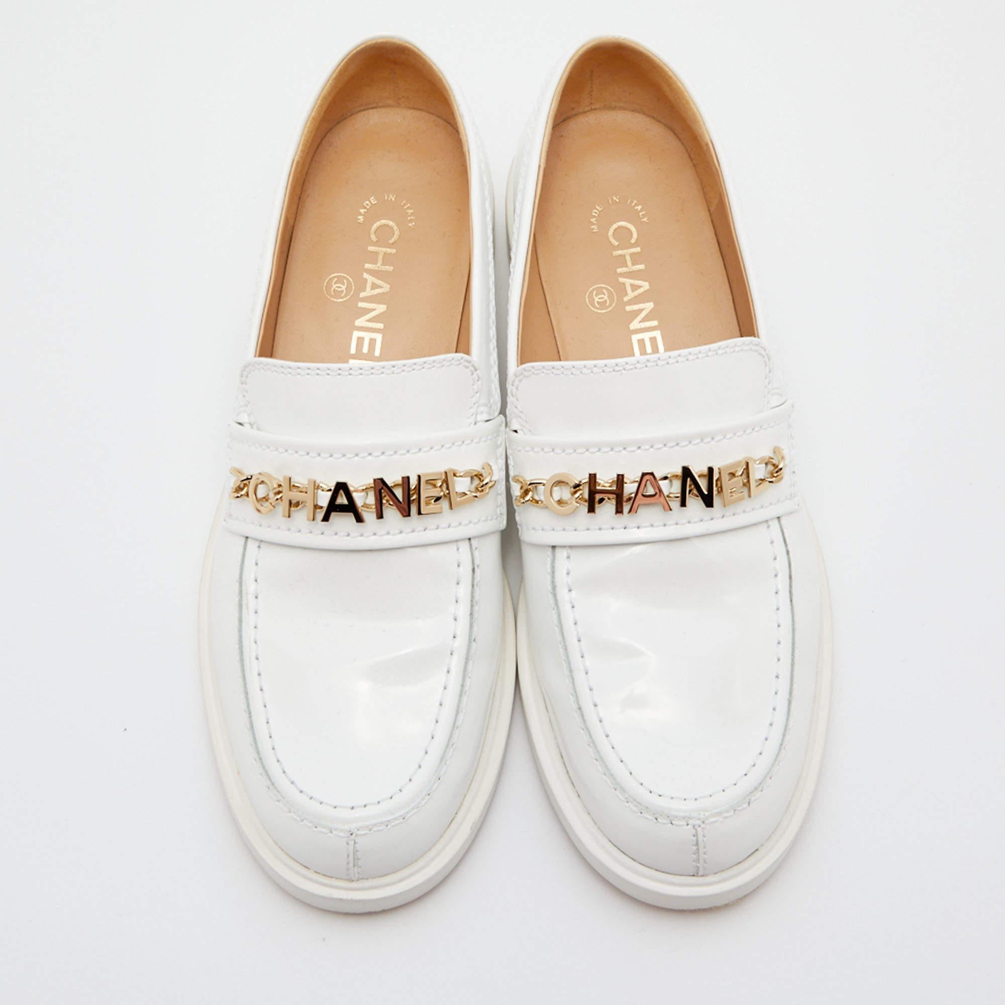 Chanel White Leather Logo Chain Link Slip On Loafers Size 38.5 2