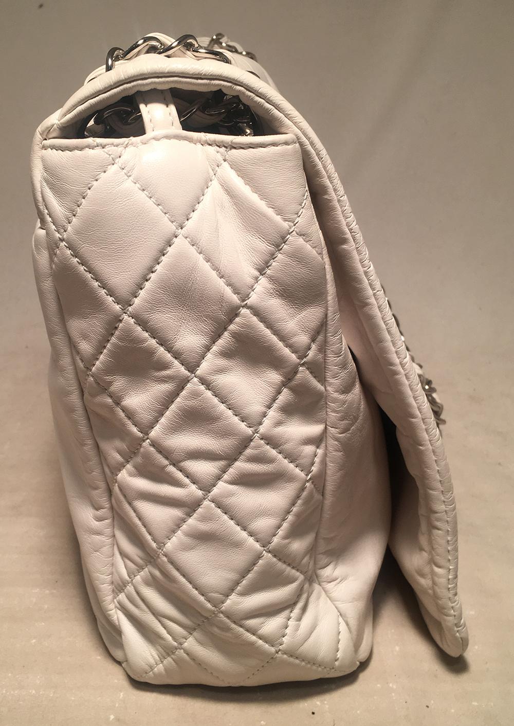 Chanel White Leather Quilted CC logo XL Maxi Classic Top Flap Shoulder Bag In Excellent Condition For Sale In Philadelphia, PA