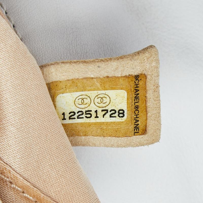 Chanel White Leather Rodeo Drive Flap Bag 4