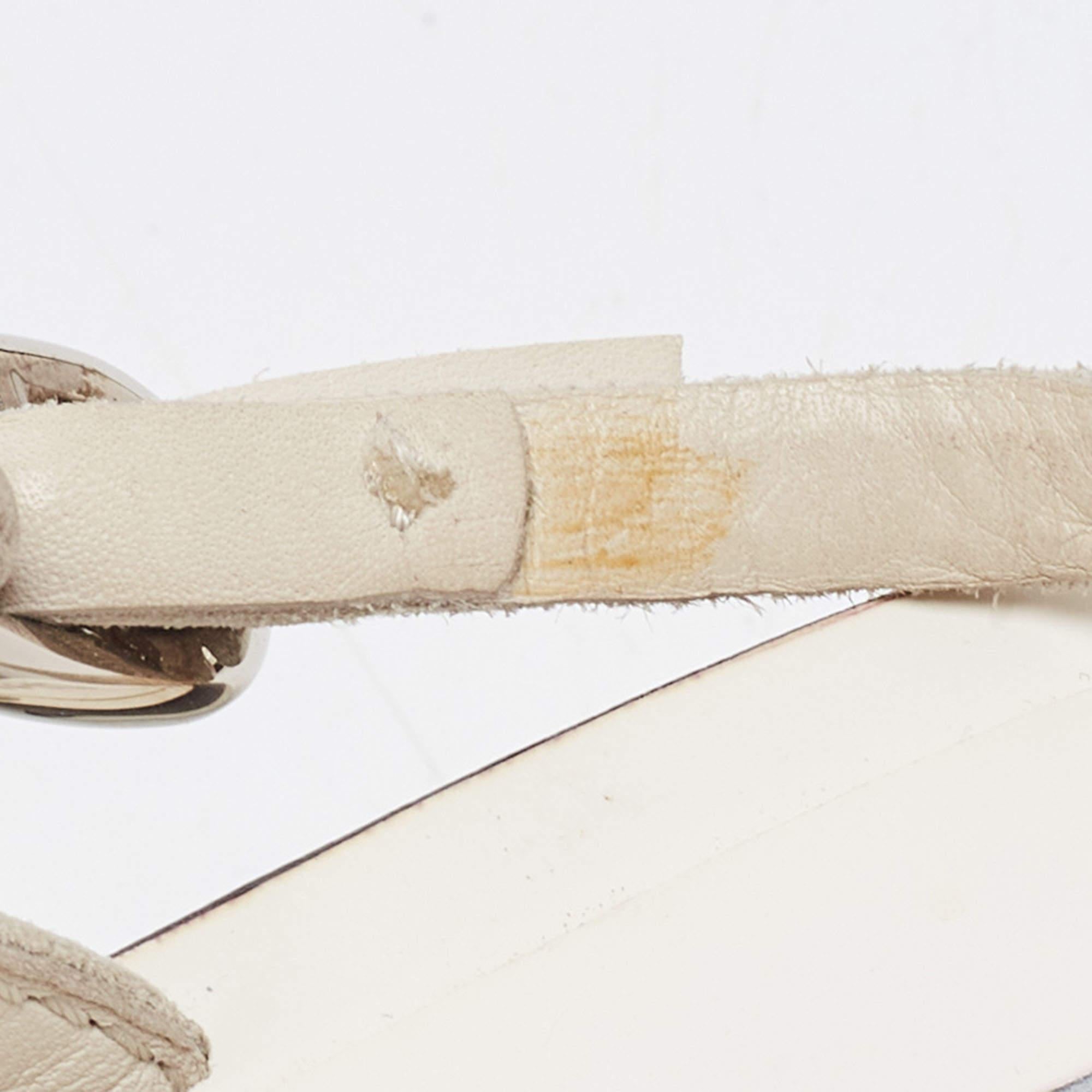 Chanel White Leather Slingback Sandals Size 37 In Good Condition In Dubai, Al Qouz 2