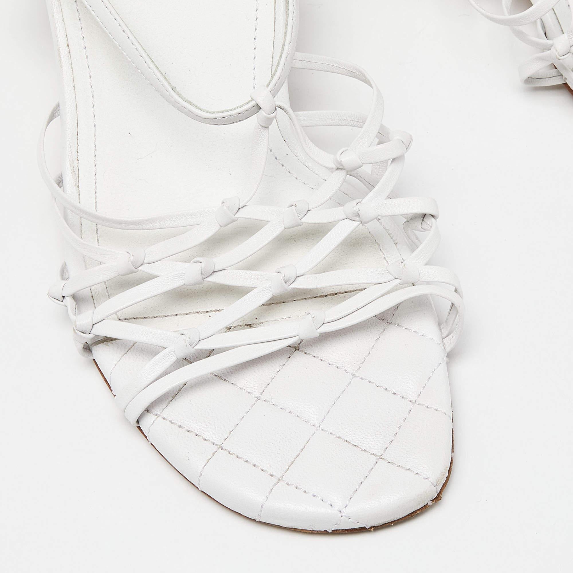Women's Chanel White Leather Slingback Sandals Size 39.5 For Sale