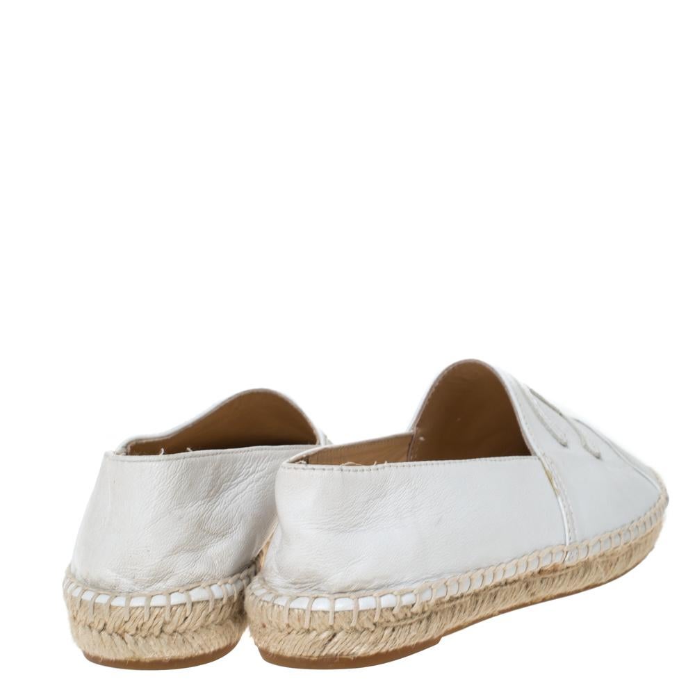 Chanel Weiß Leder Slip On CC Espadrilles Größe 37 Damen