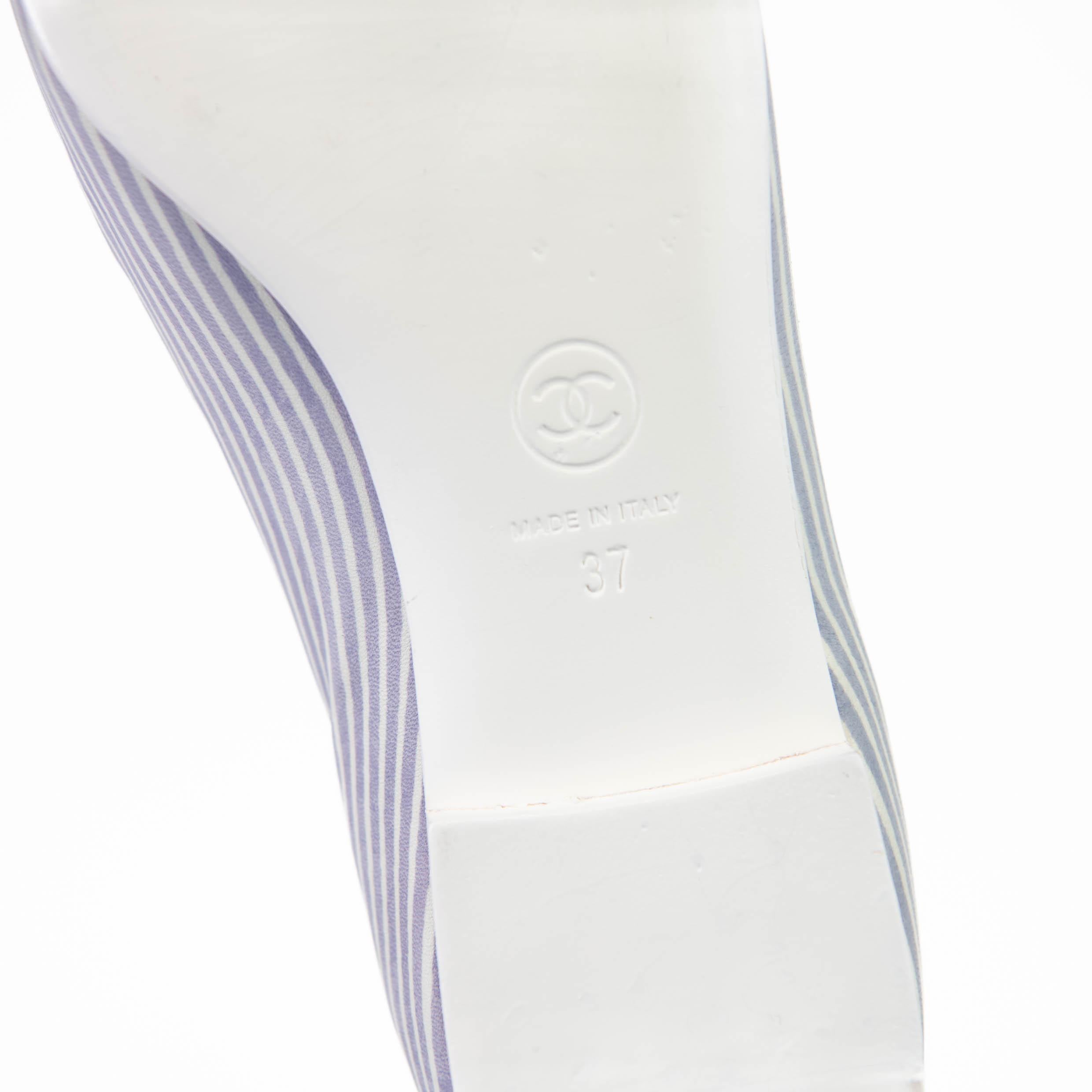 Gray Chanel White/Light Blue Striped Leather Pointed Ballet Flats Size 37