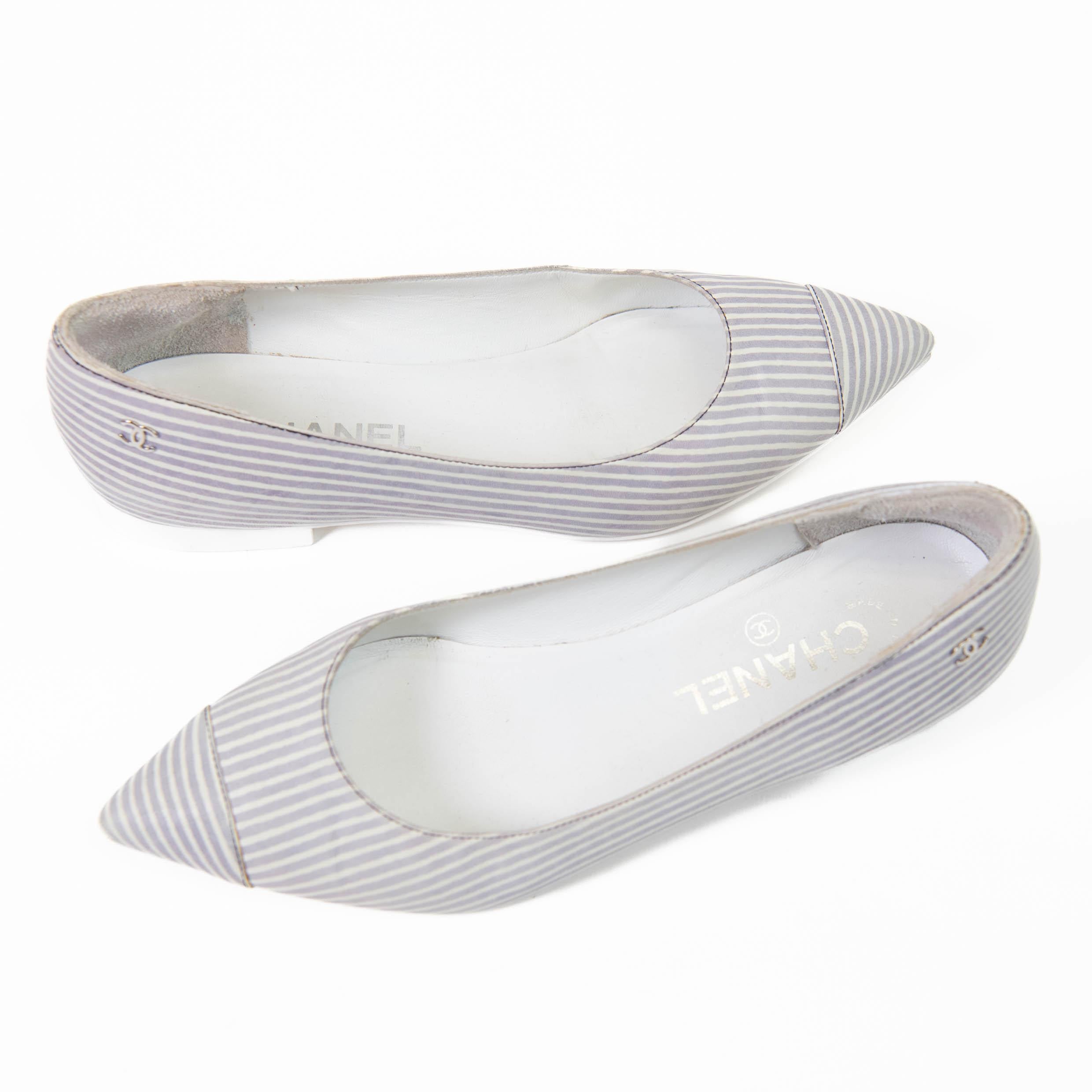 Women's Chanel White/Light Blue Striped Leather Pointed Ballet Flats Size 37