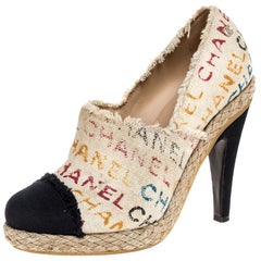Chanel White Logo Printed Canvas And Black Cap Toe Espadrilles Clogs Size 38.5