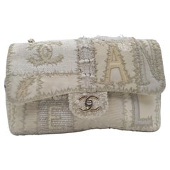 Chanel Chanel Weiß Medium Tweed Klappentasche