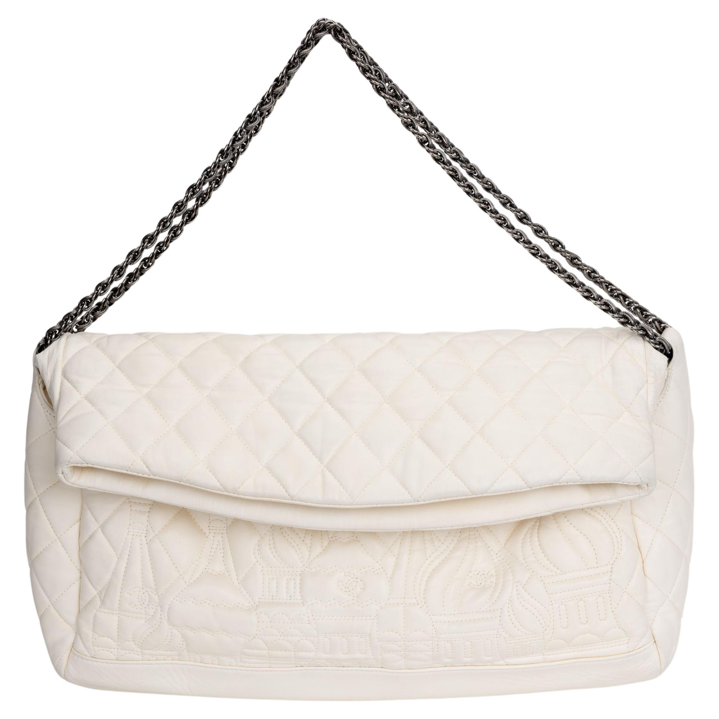 Chanel White Moscow Quilted Shoulder Bag For Sale