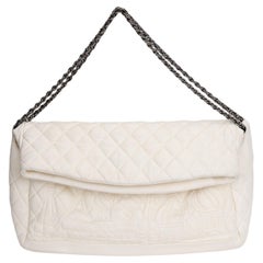 Chanel - Sac porté épaule blanc matelassé Moscou