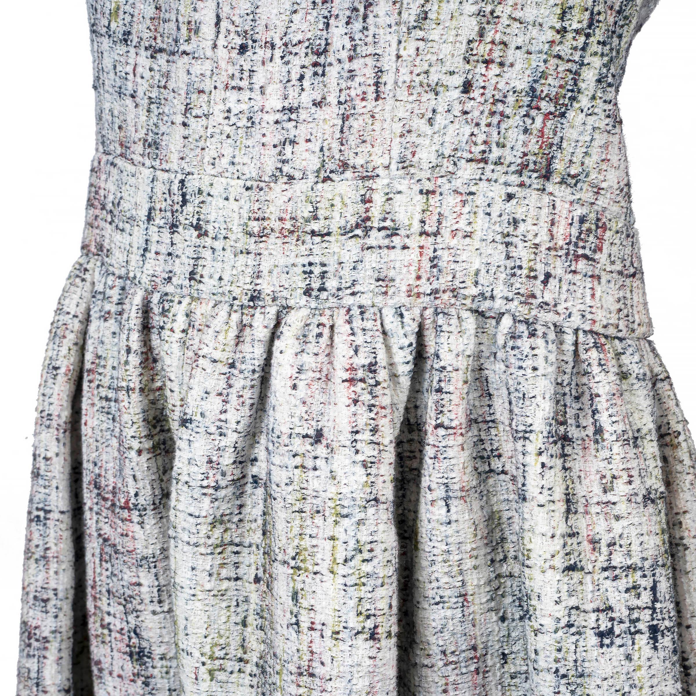 CHANEL white & multi cotton 2013 13S SLEEVELESS TWEED Dress 44 XL For Sale 2