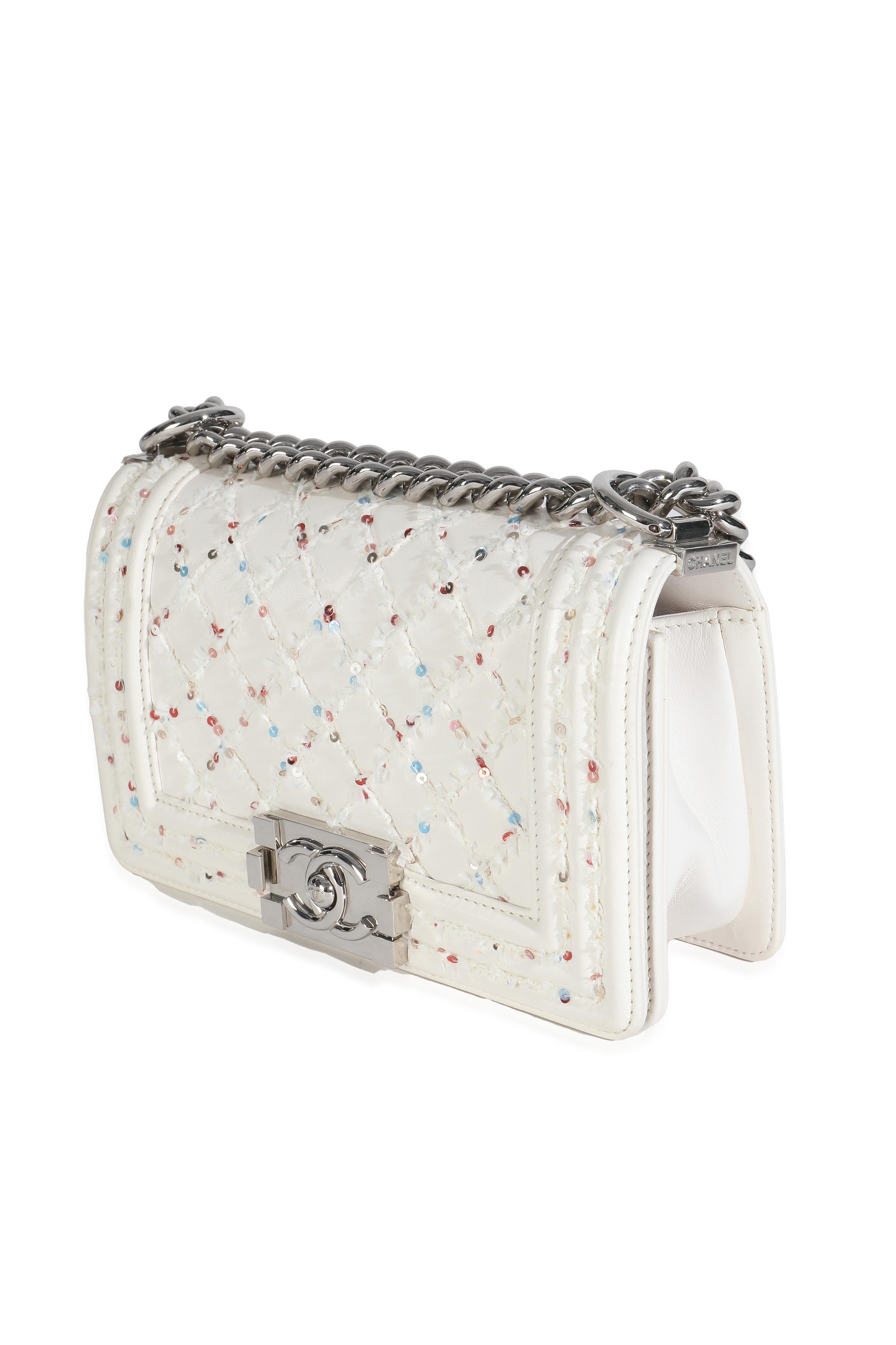 Chanel White Multicolor Lambskin Sequin Embroidered Small Boy Bag Bon état - En vente à New York, NY