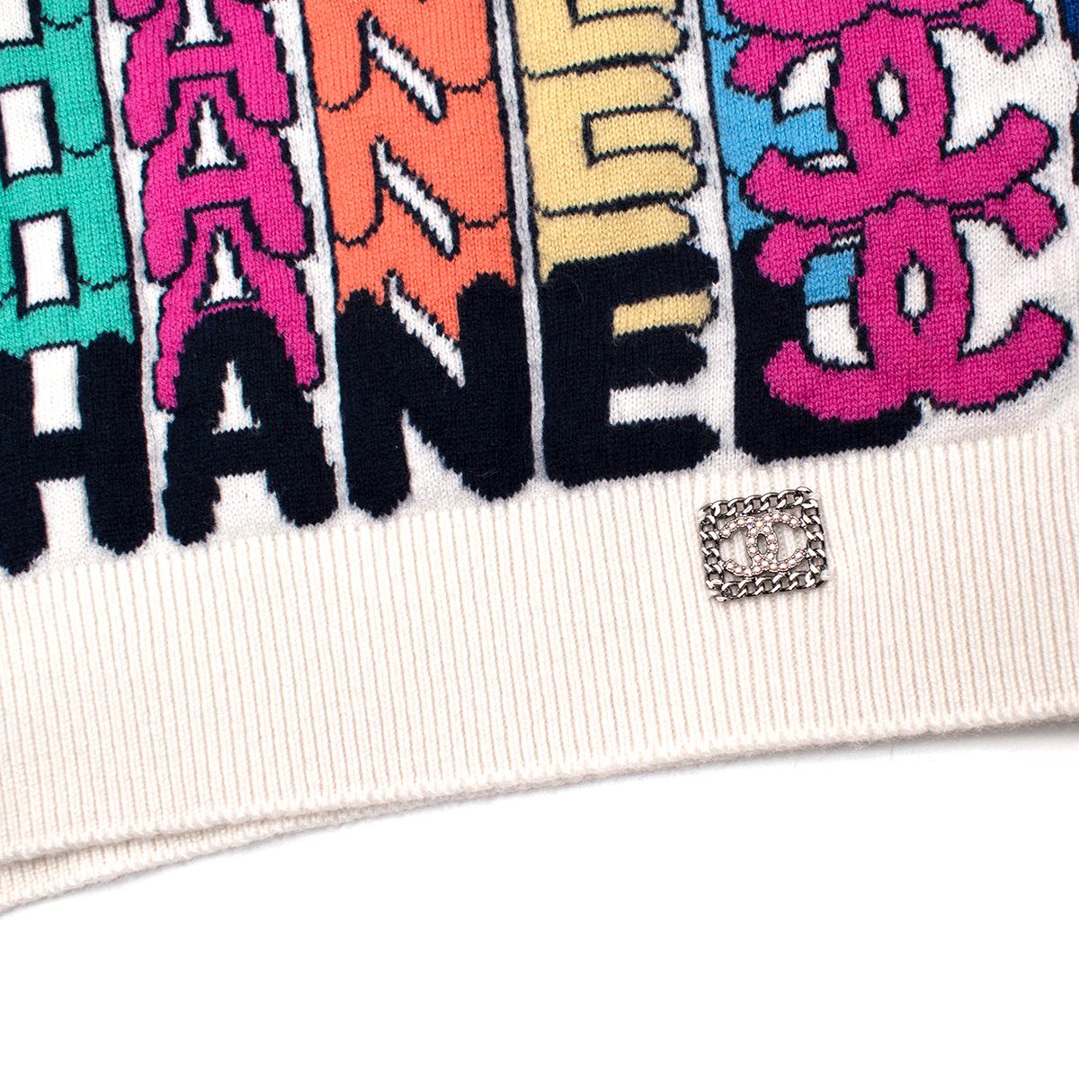 Chanel White Multicolour Cashmere Logo Intarsia Jumper - US 00 In Excellent Condition For Sale In London, GB