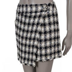 CHANEL white navy beige cotton 07P FRINGED PLAID TWEED MINI Skirt 36 XS