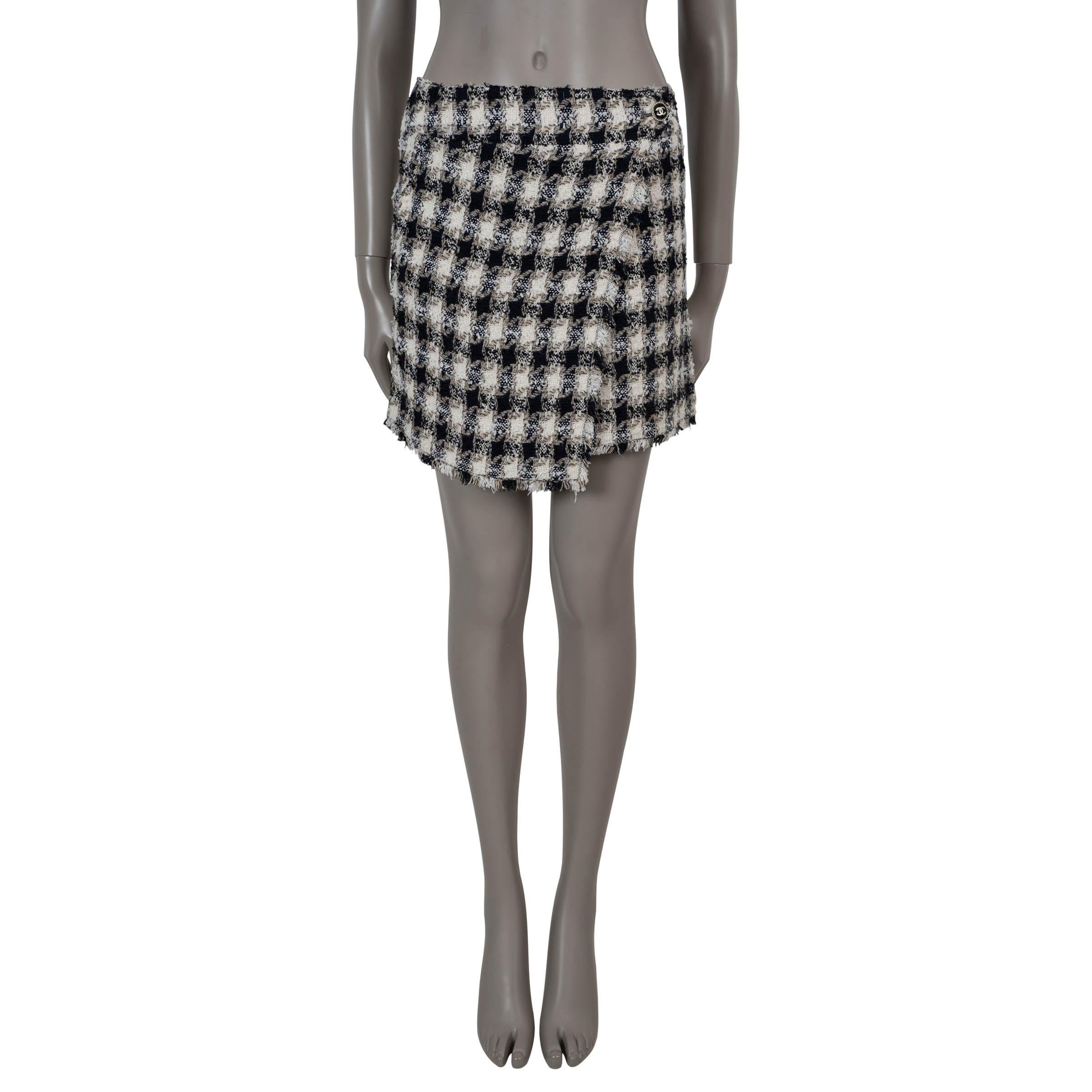 Chanel Gonna MINI in cotone 07P FRINGED PLAID TWEED bianco navy beige 36 XS In condizioni ottime in vendita a Zürich, CH