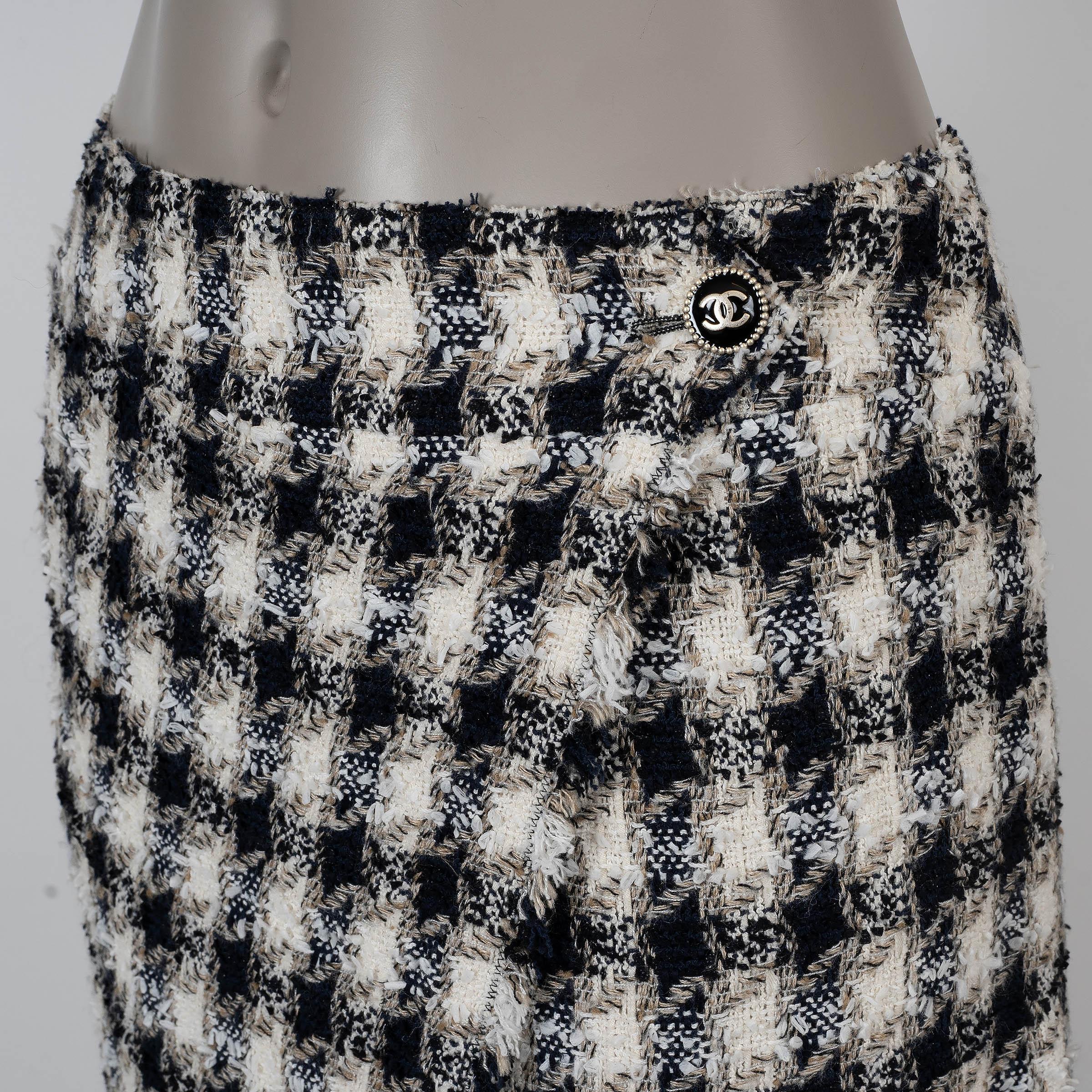 Donna Chanel Gonna MINI in cotone 07P FRINGED PLAID TWEED bianco navy beige 36 XS in vendita