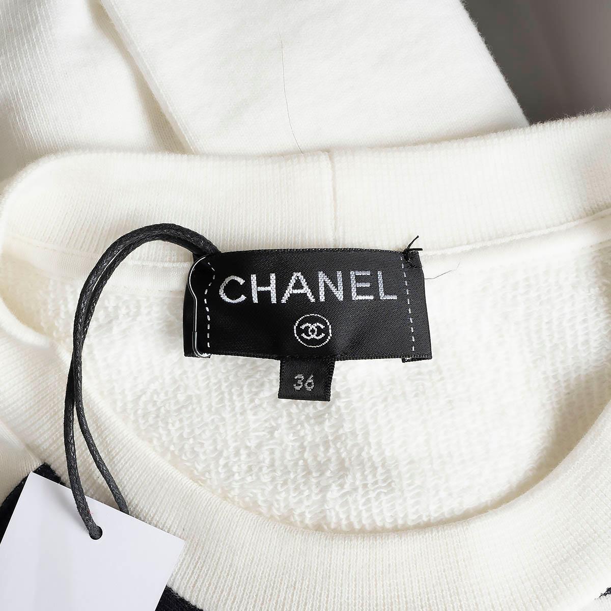 CHANEL white navy beige cotton 2018 18P CC CREWNECK Sweater 36 XS For Sale 2