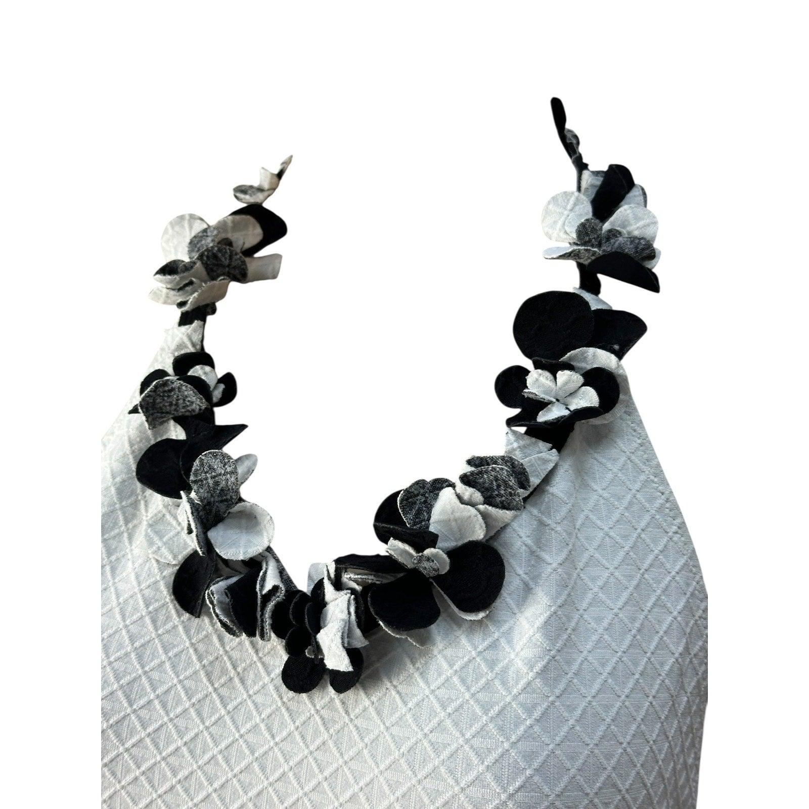 Maillot de bain Chanel blanc avec décolleté orné Sz.38 Bon état - En vente à Krakow, PL