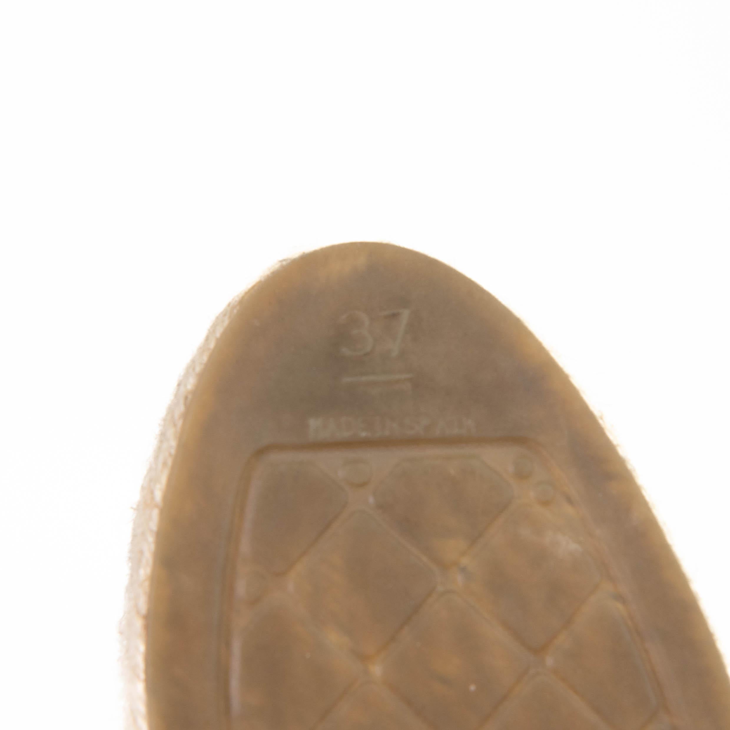 Gray Chanel White Patent Calfskin Leather CC Espadrilles 37