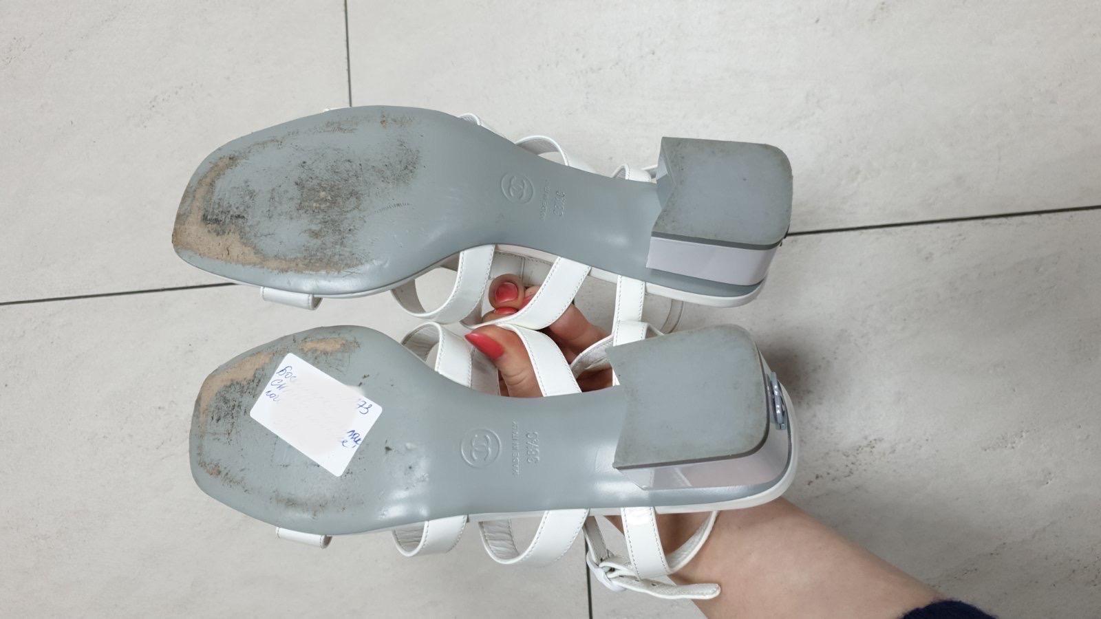 Chanel White Patent Leather Block Heels Sandals For Sale 2