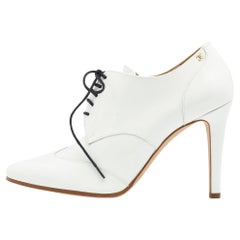 Chanel Weiß Lackleder CC Lace Up Derby Stiefeletten Größe 37,5