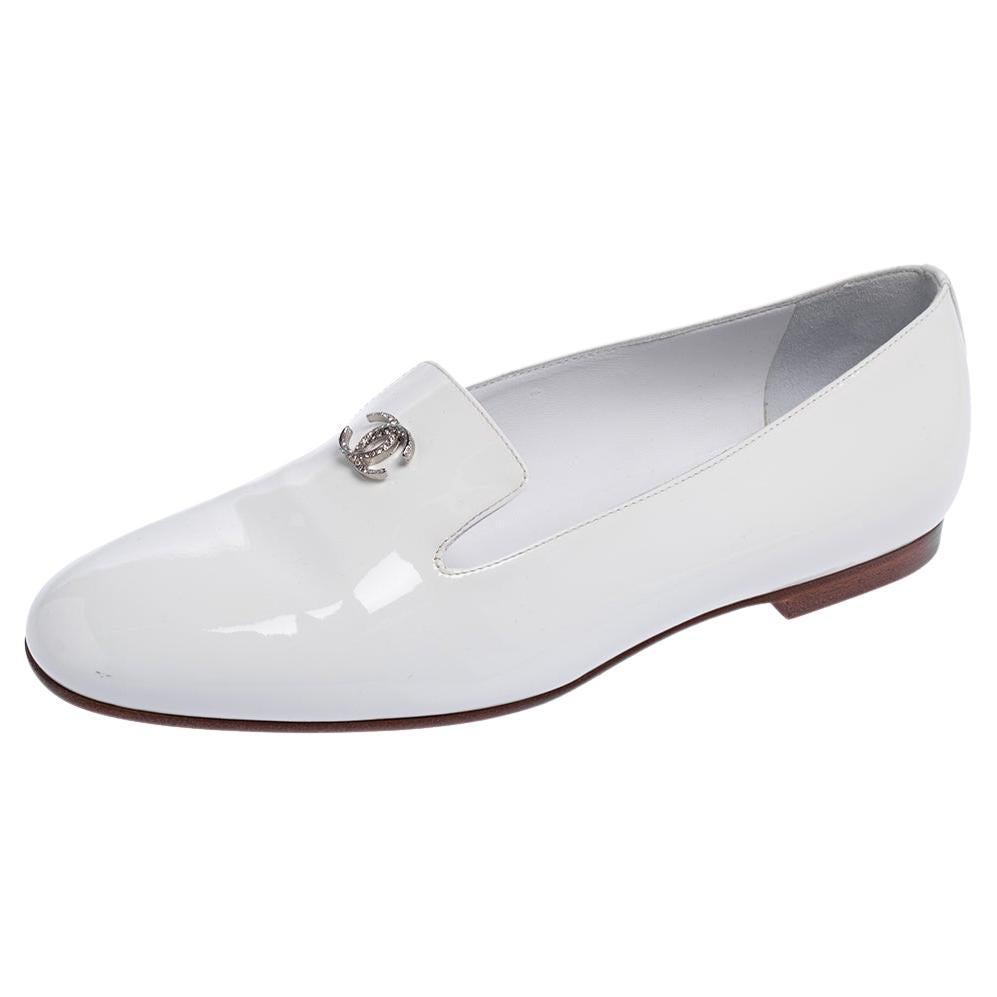 Chanel White Patent Leather CC Smoking Slippers Size 39
