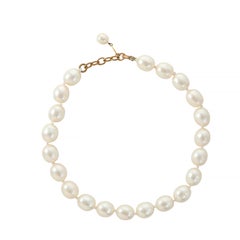 Chanel White Pearl Choker Necklace