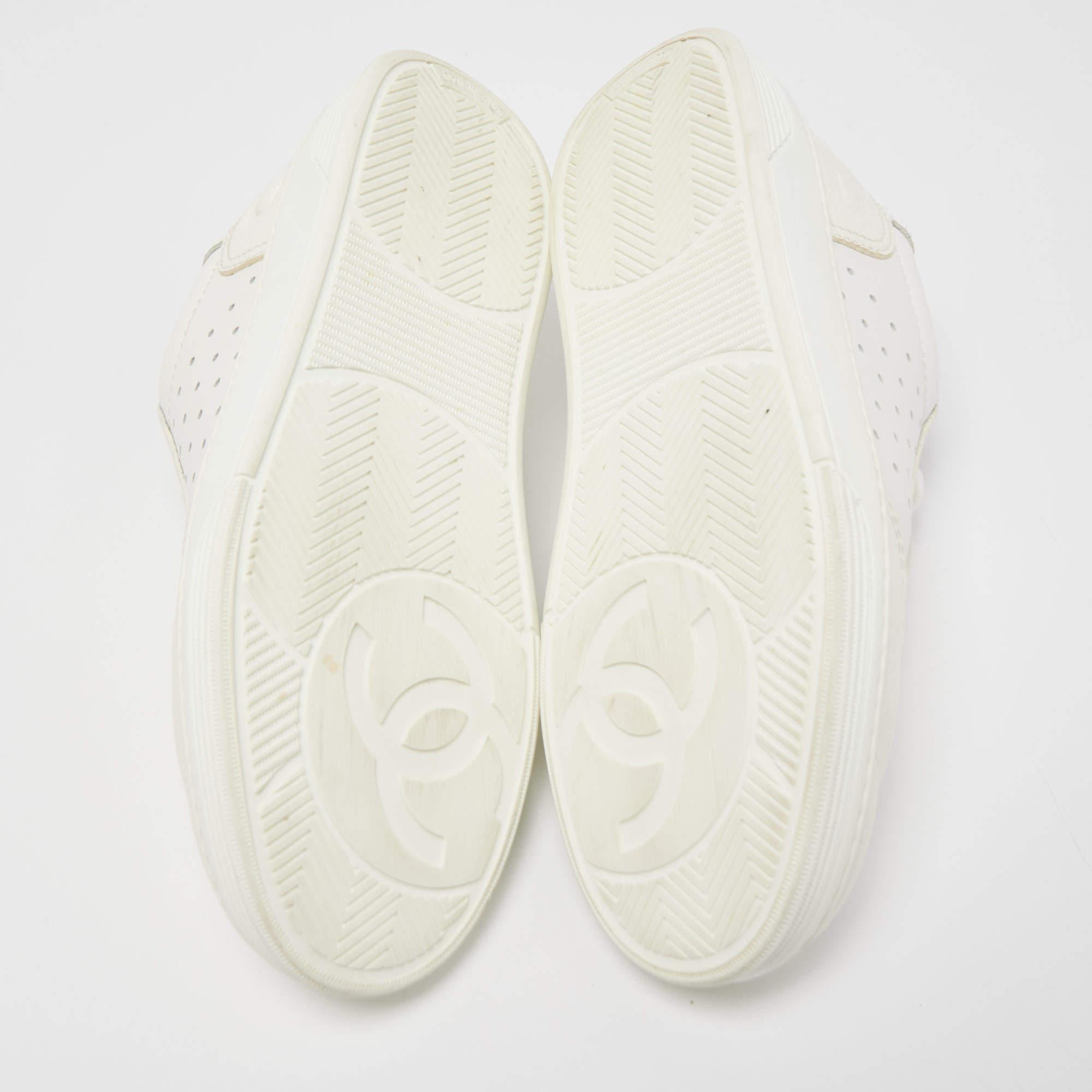Chanel White Perforated Leather CC Low Top Sneakers Size 37 4