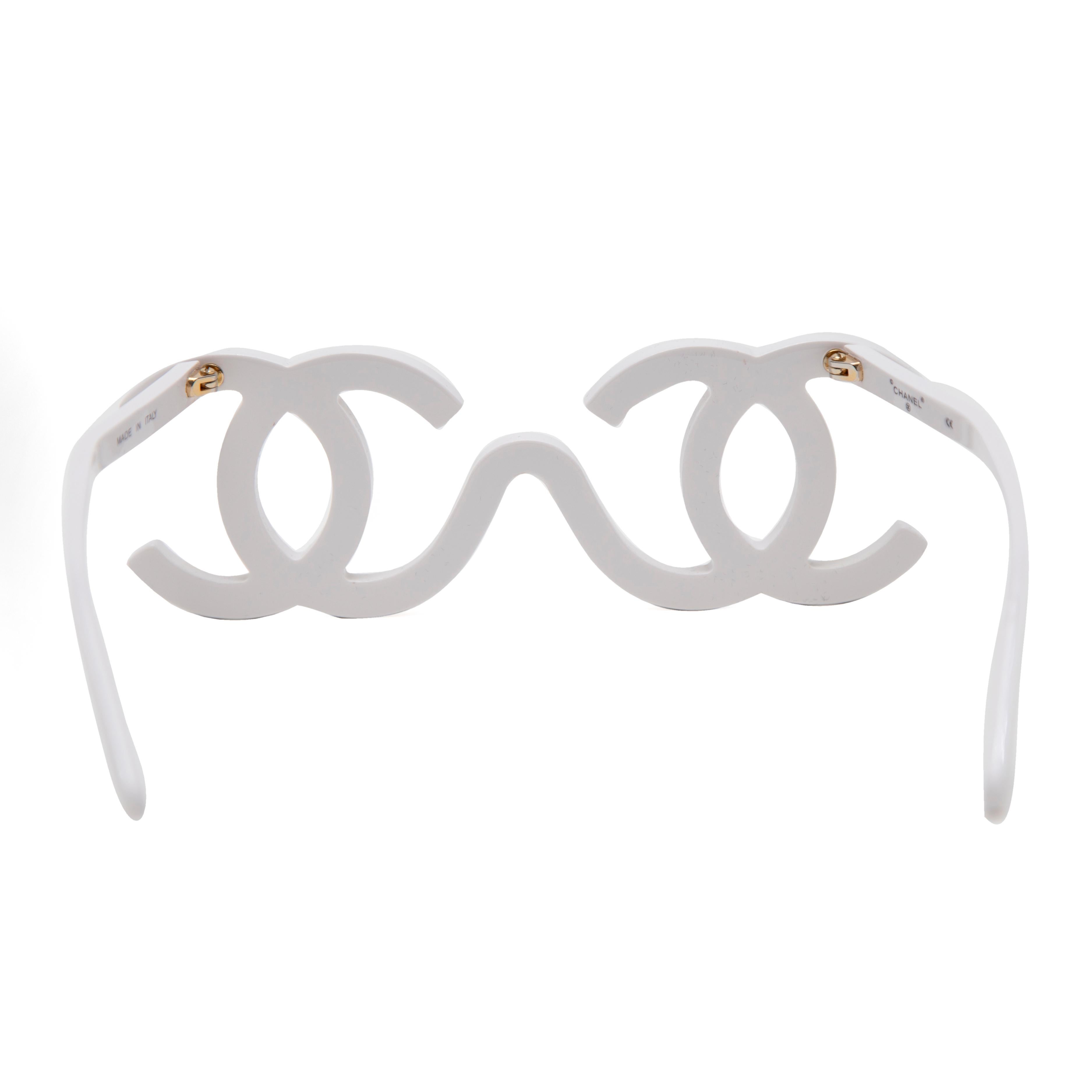 Chanel White Plastic Logo Eyeglasses with Case In Excellent Condition For Sale In West Hartford, CT