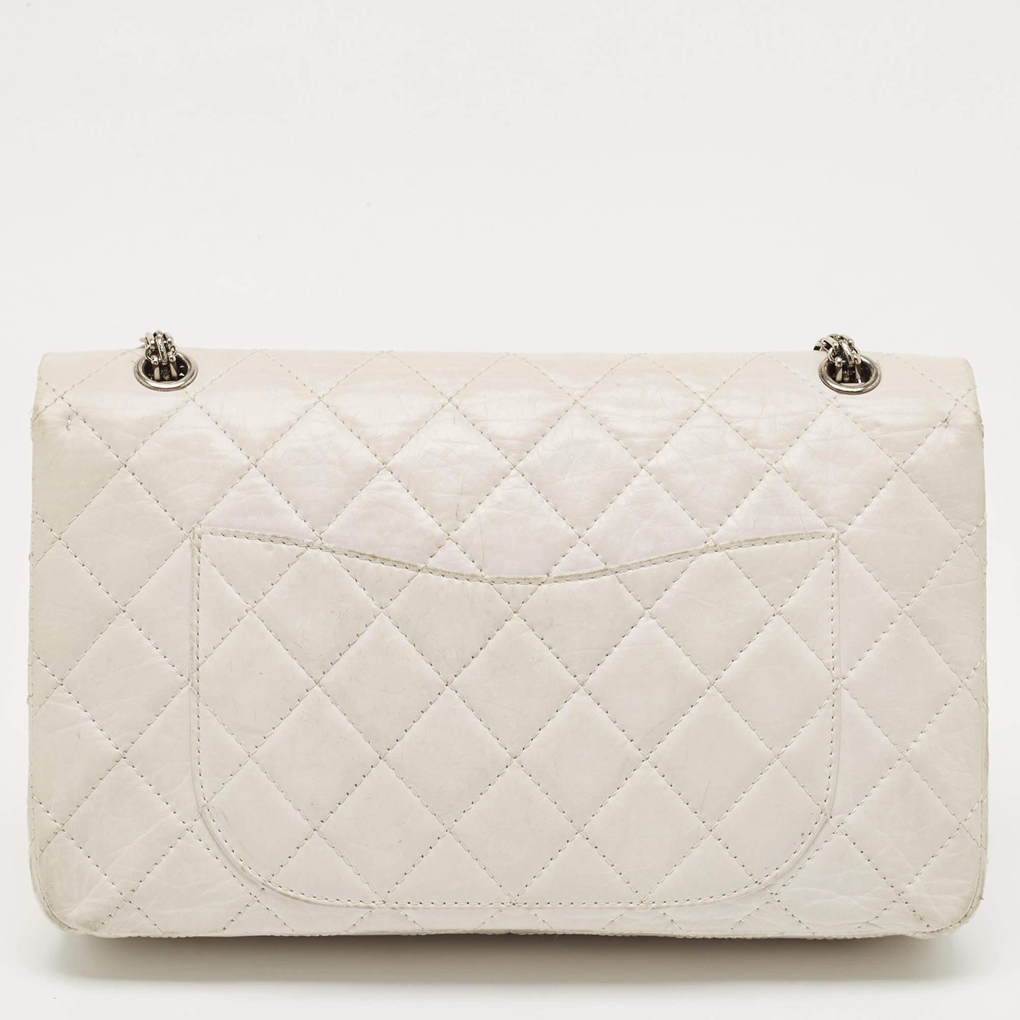Women's Chanel White Quilted Aged Leather Reissue 2.55 Classic 227 Flap Bag For Sale