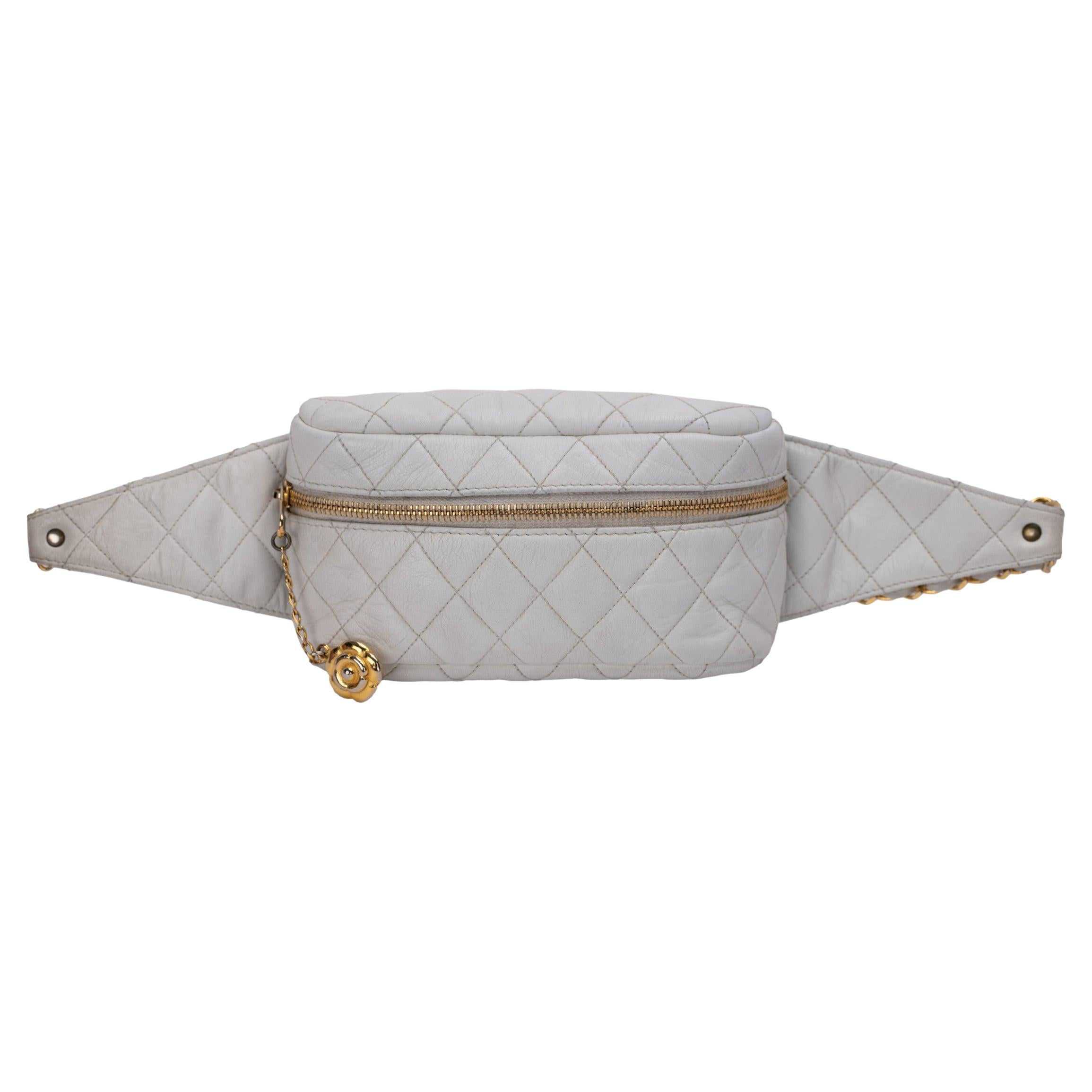 Chanel White Quilted Belt Bag - '90s For Sale