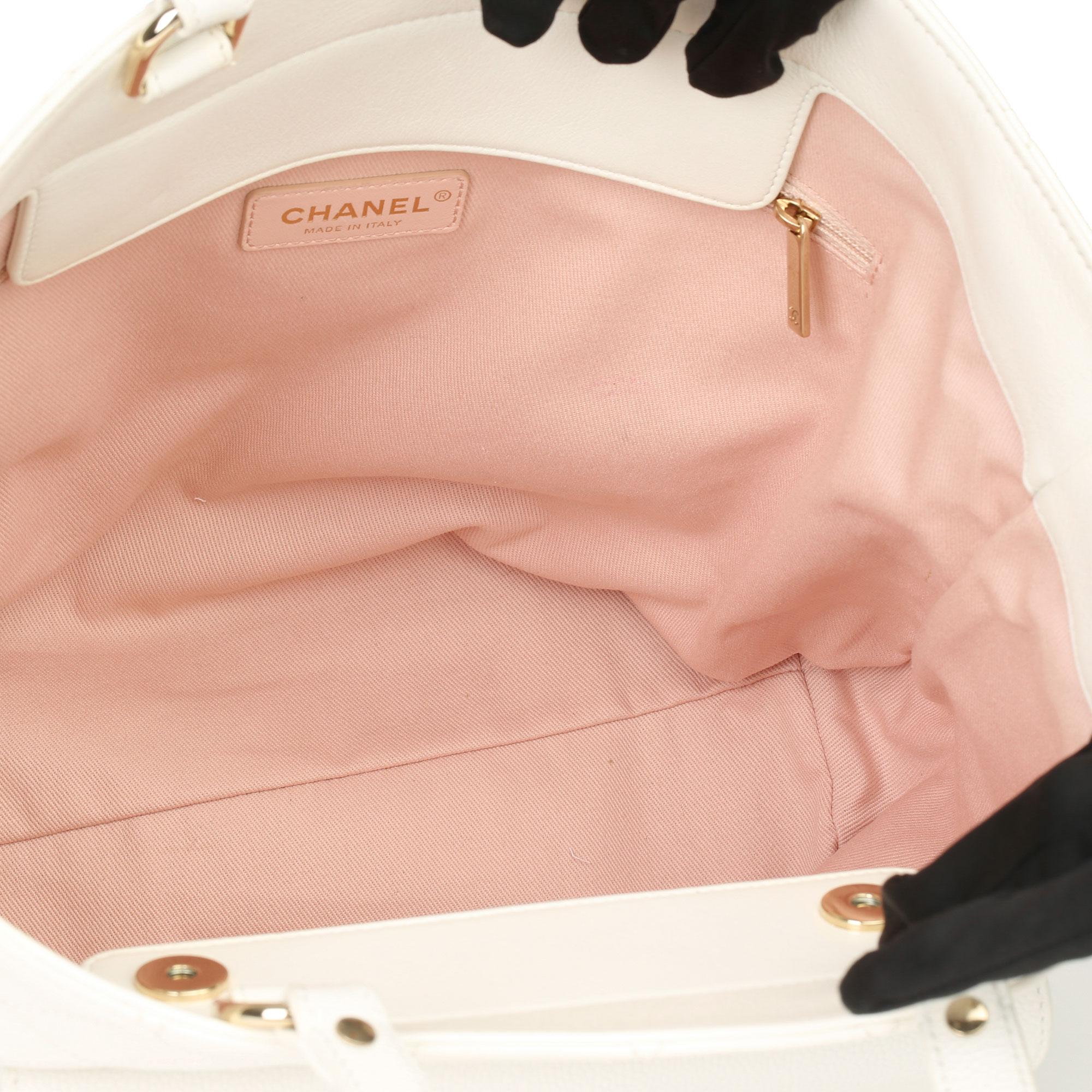 Chanel White Quilted Calfskin & Caviar Leather Classic Tote 3