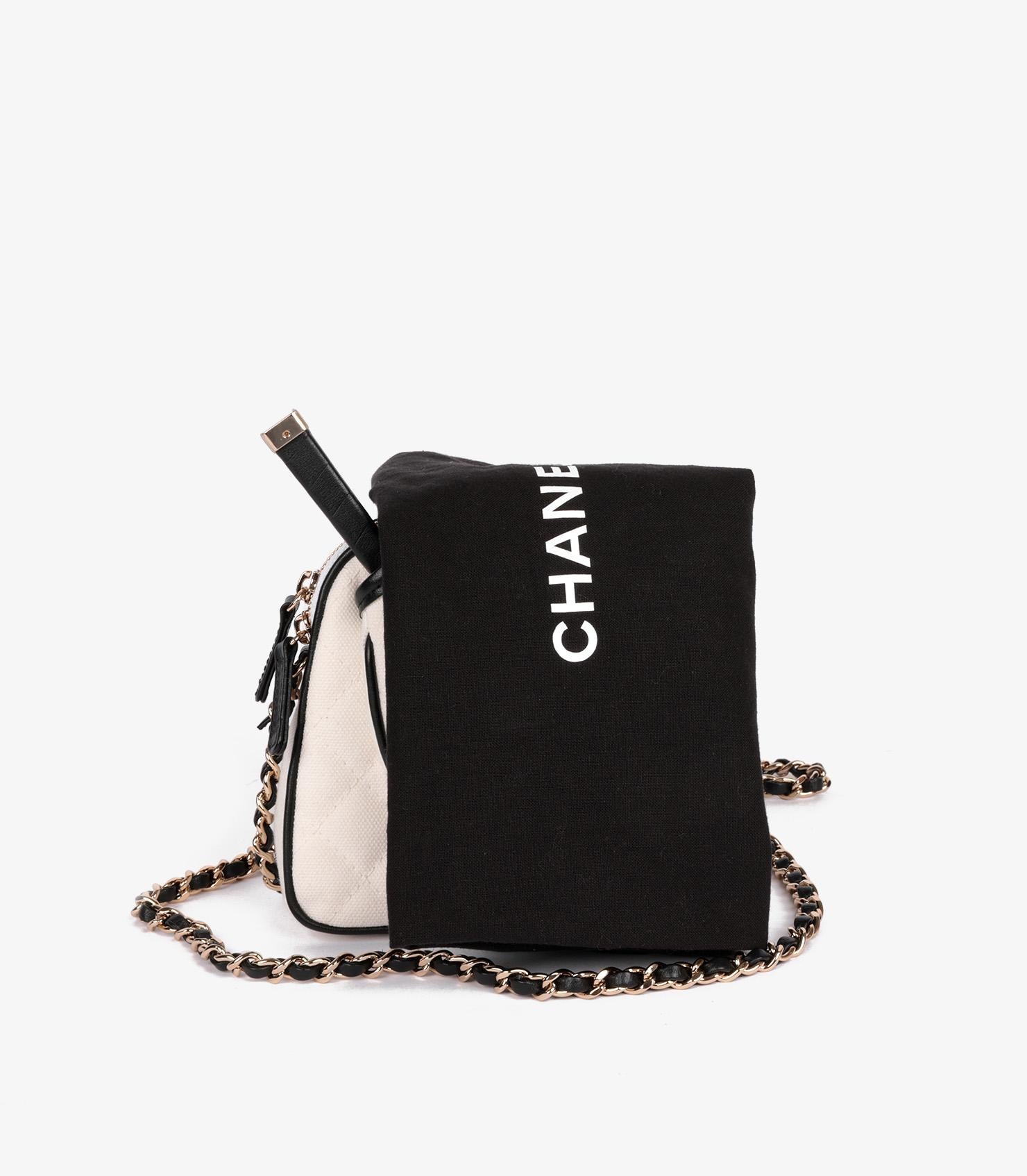 Femenino o masculino Chanel Mini bolso cruzado de lona acolchada blanca y piel de becerro negra en venta