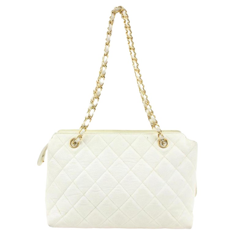 Chanel White Quilted Caviar Gold Chain Shoulder Bag 6ca516 For Sale at  1stDibs  women's white chanel bag, white quilted bag with gold chain, kate  spade white quilted bag