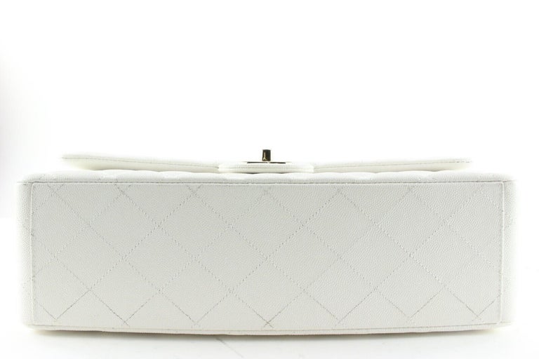Chanel White Quilted Caviar Leather Maxi Classic Double Flap 2CK0215 For  Sale at 1stDibs