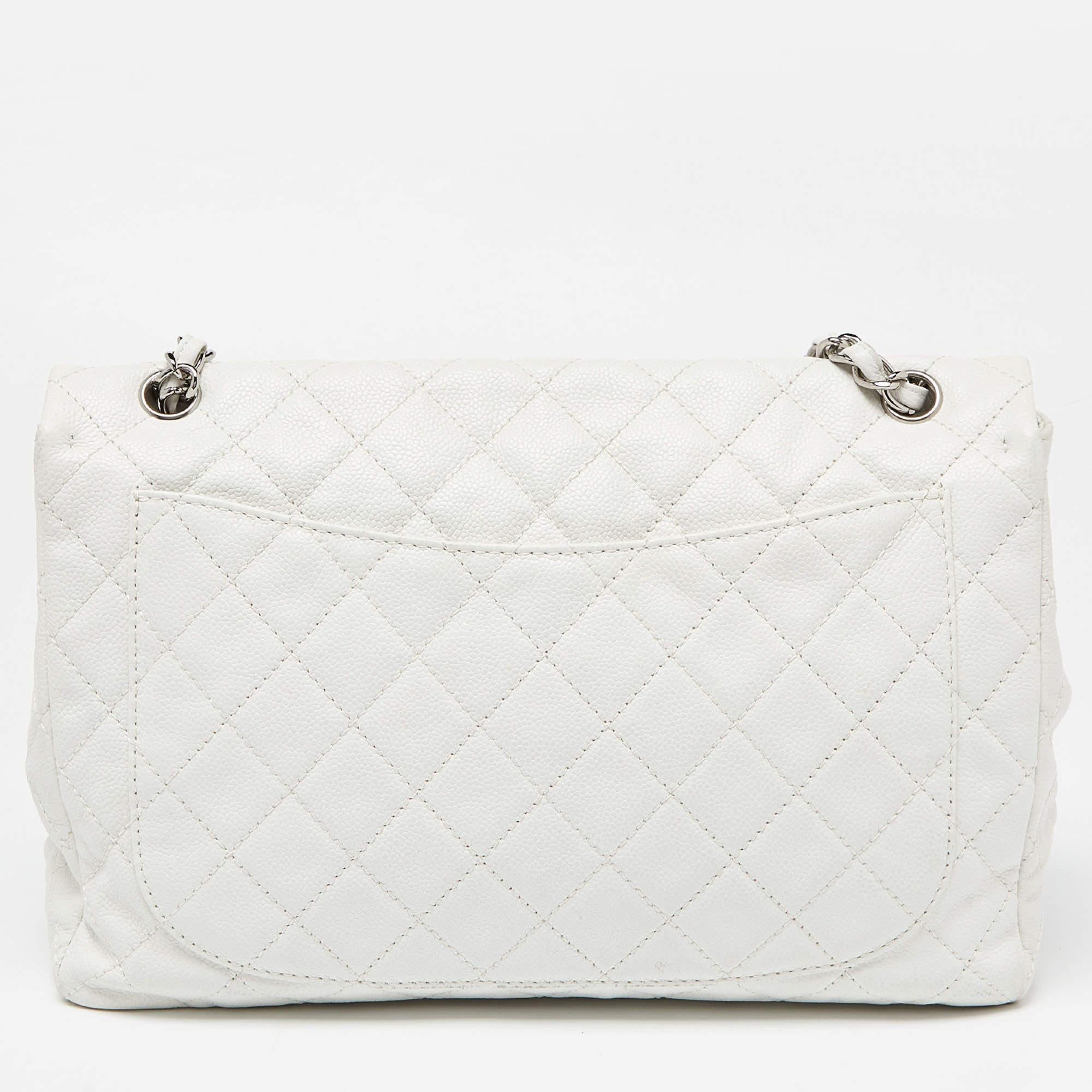 Chanel White Quilted Caviar Leather Maxi Vintage Classic Single Flap Bag For Sale 5