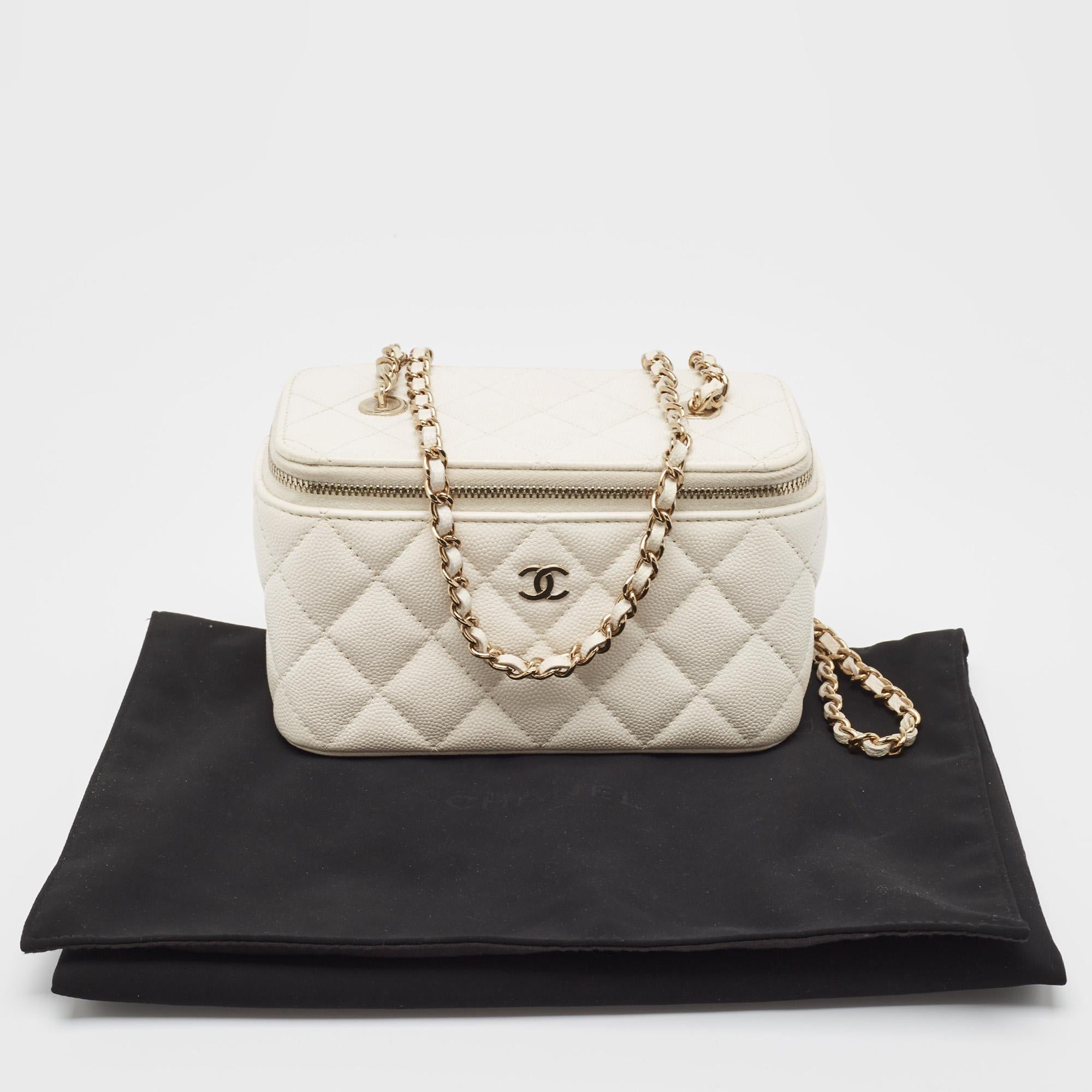 Chanel White Quilted Caviar Leather Small CC Vanity Case Bag 10