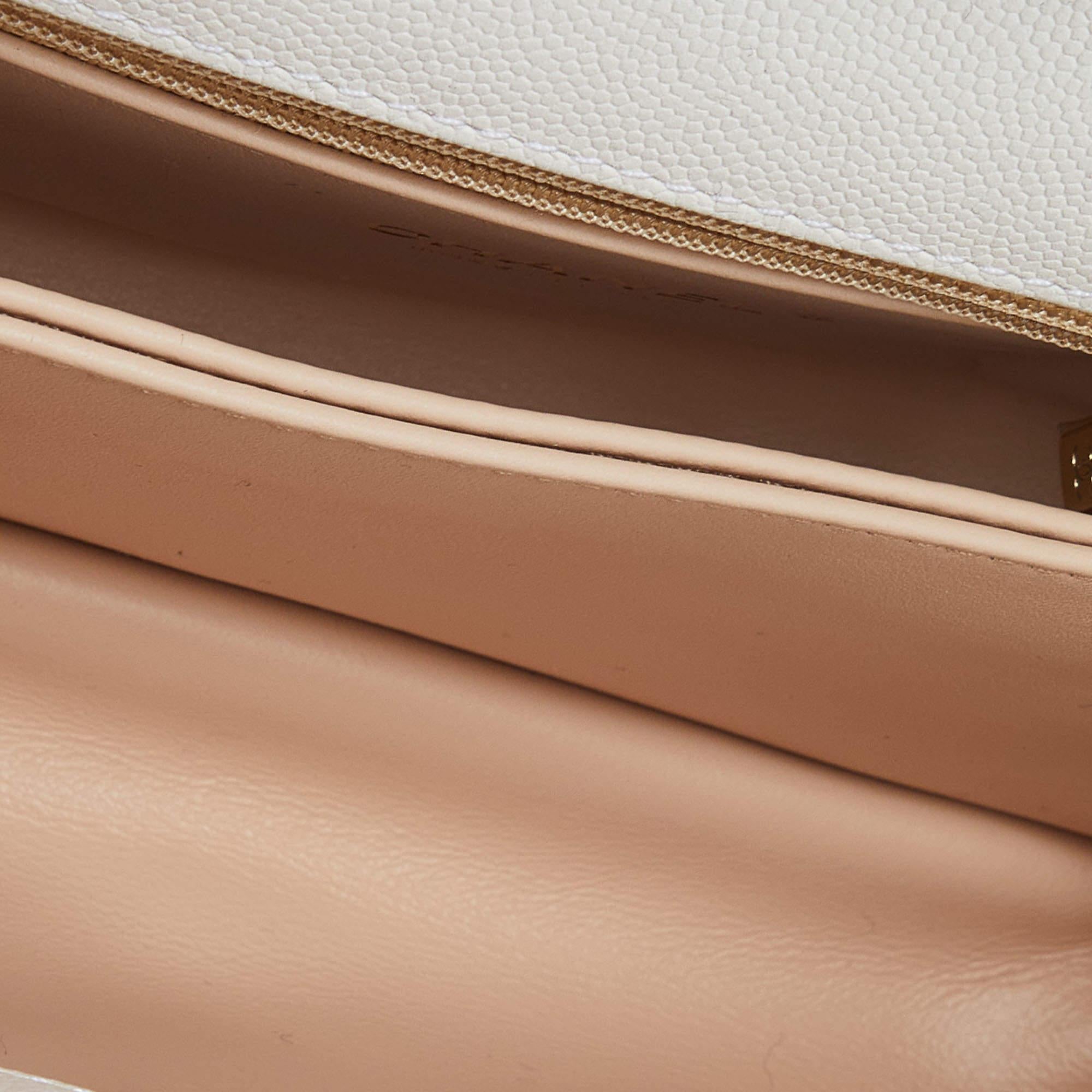 Chanel Weiße gesteppte kleine Coco Top Handle Bag aus Leder in Kaviar 1